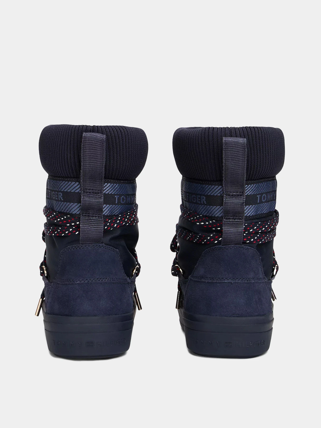 Ботинки и сапоги Tommy Hilfiger модель FW0FW09163-DW6 Ботинки и сапоги Tommy Hilfiger модель FW0FW09163-DW6 Фото