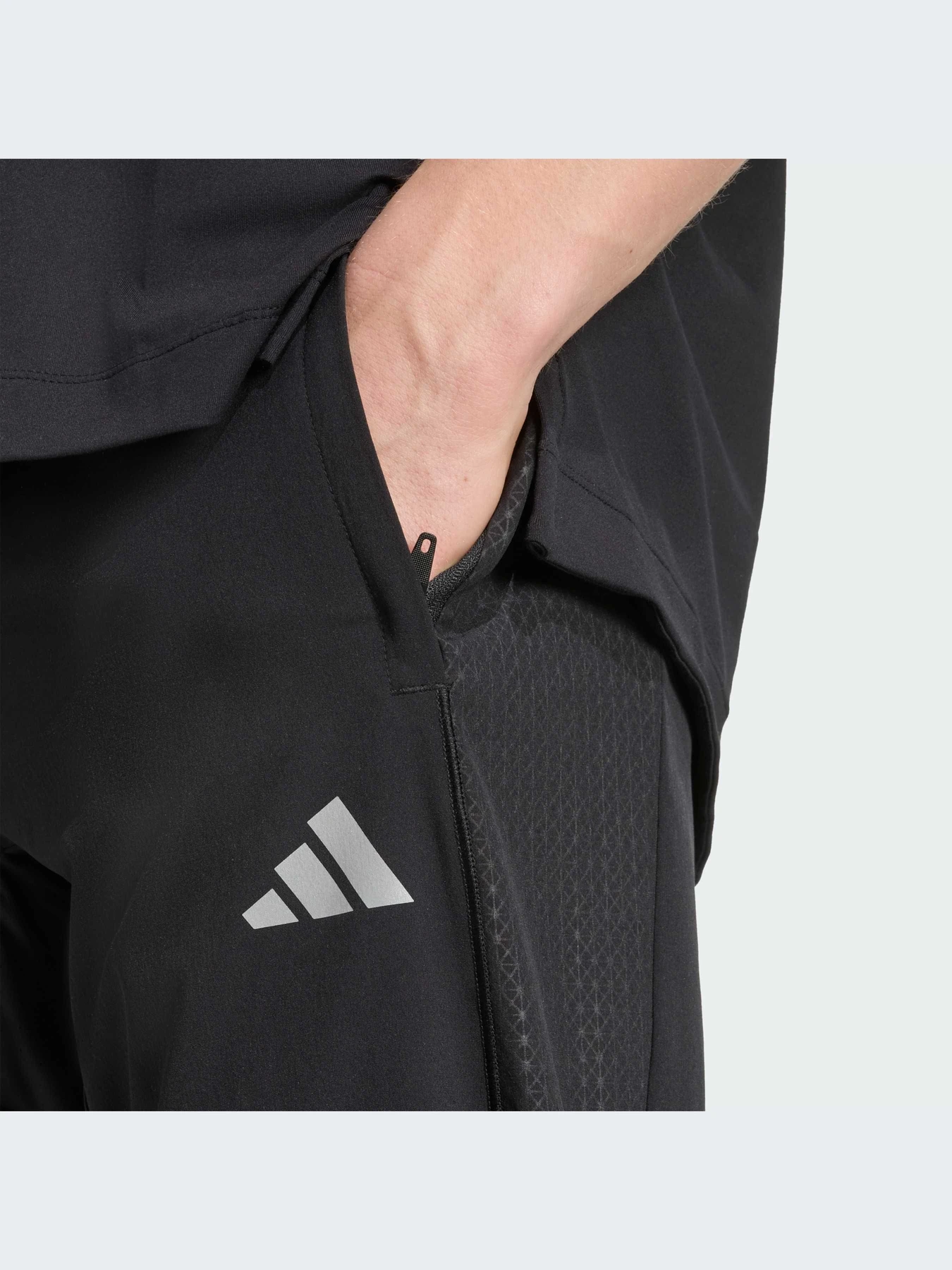Брюки Adidas модель JM8135-KZ Брюки Adidas модель JM8135-KZ Фото