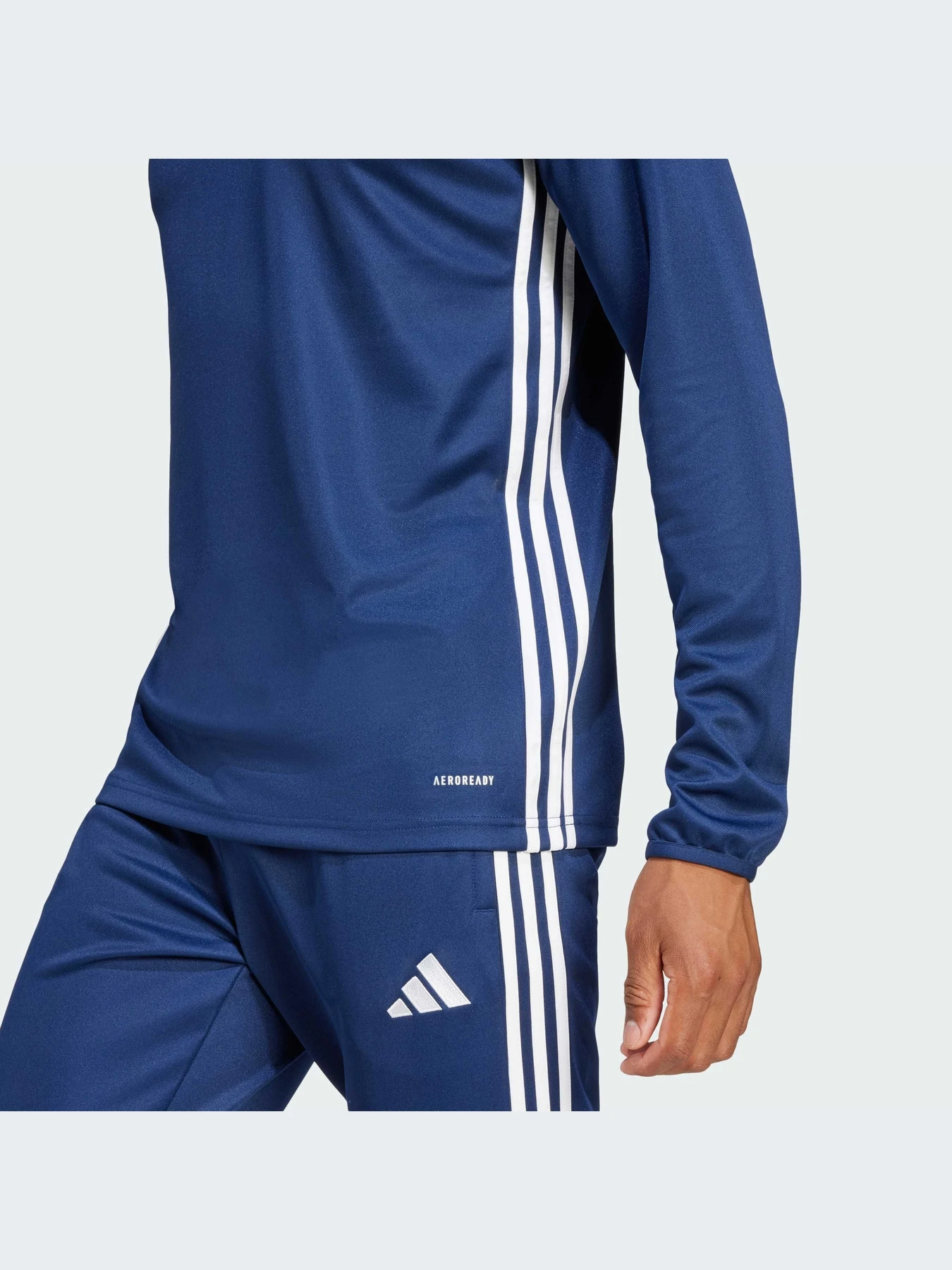Худи и свитшоты Adidas Tiro модель JD0434-KZ Худи и свитшоты Adidas Tiro модель JD0434-KZ Фото