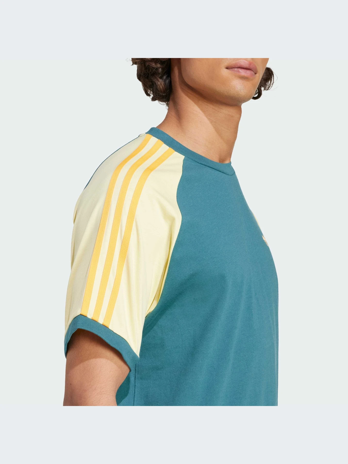 Футболки и поло Adidas модель KC4961-KZ Футболки и поло Adidas модель KC4961-KZ Фото