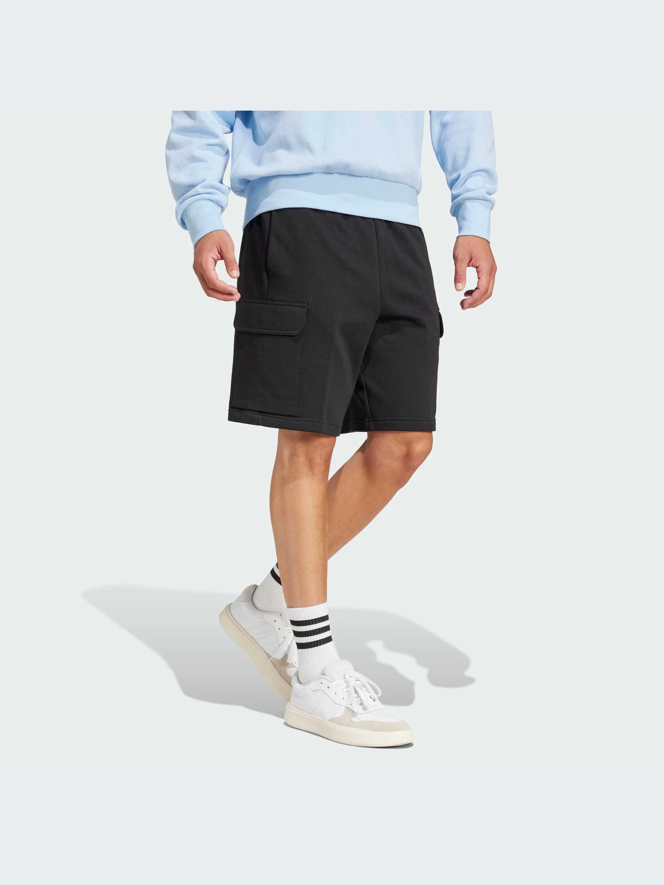 Шорты Adidas модель JE3869-KZ Шорты Adidas модель JE3869-KZ Фото