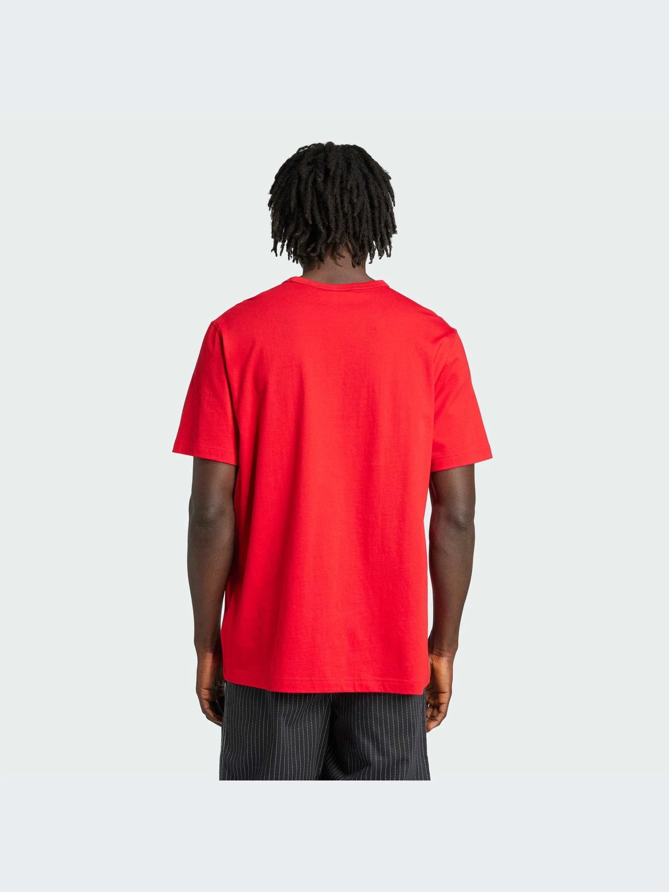 Футболки и поло Adidas Graphics модель JD5781-KZ Футболки и поло Adidas Graphics модель JD5781-KZ Фото