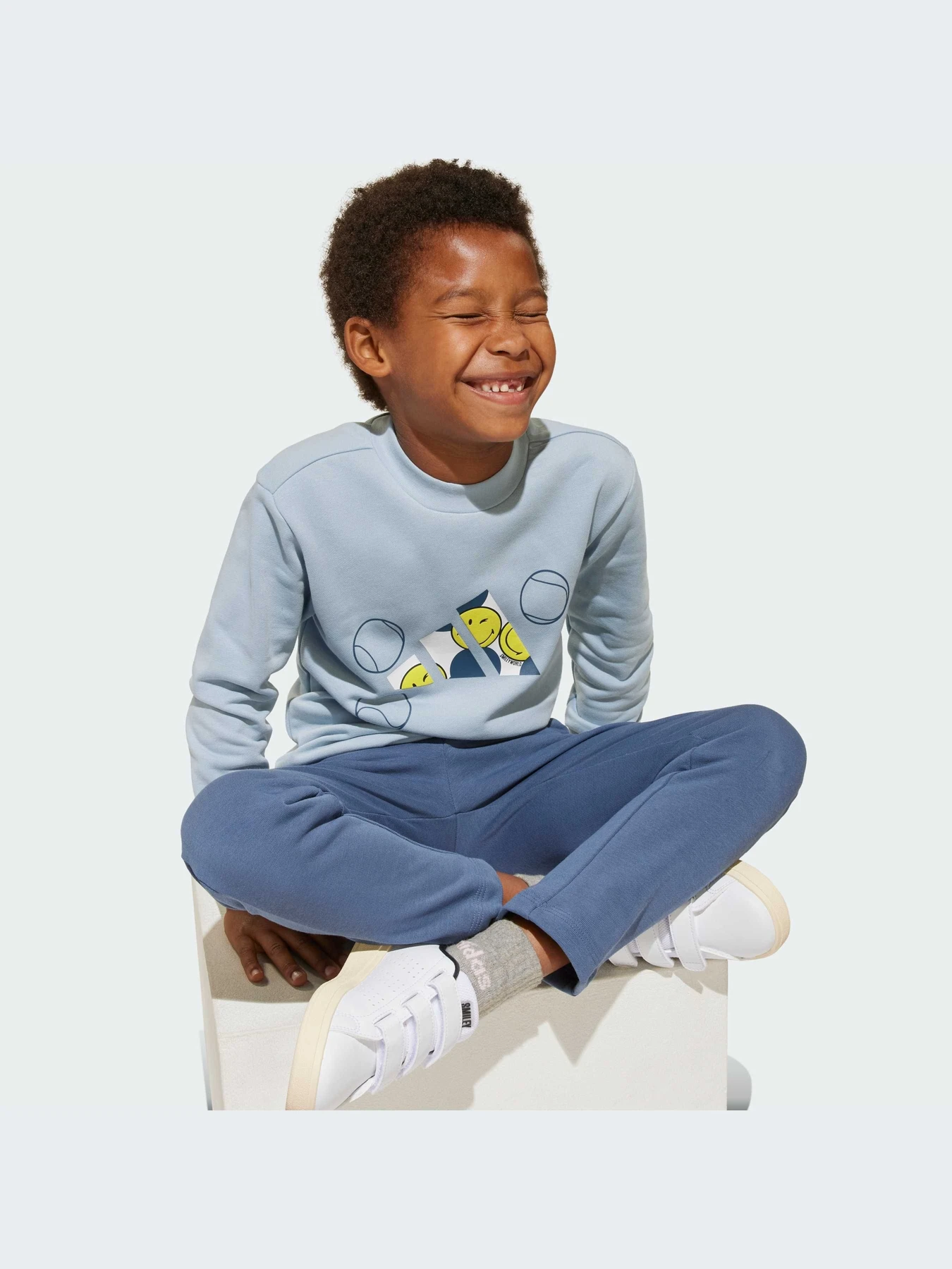 Костюмы Adidas модель JD0002-KZ Костюмы Adidas модель JD0002-KZ Фото