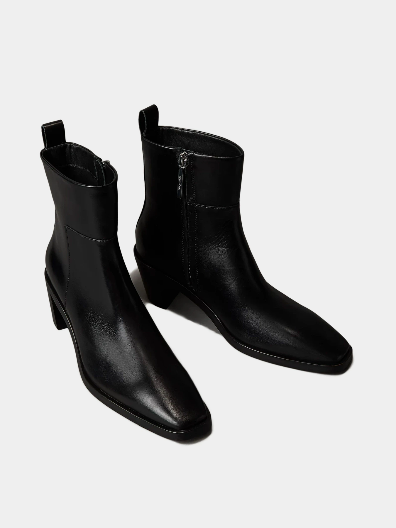 Ботинки и сапоги Calvin Klein модель YW0YW01919-BEH Ботинки и сапоги Calvin Klein модель YW0YW01919-BEH Фото