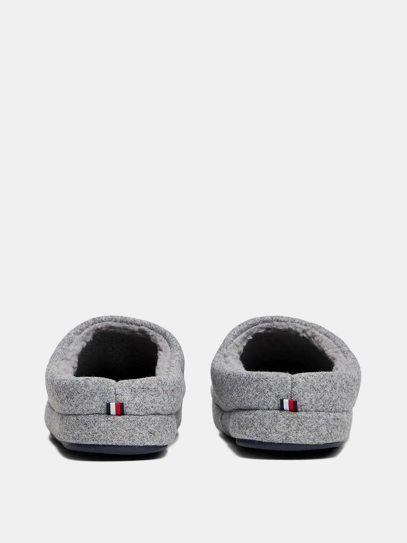 Тапки Tommy Hilfiger модель FM0FM05614-PRY Тапки Tommy Hilfiger модель FM0FM05614-PRY Фото
