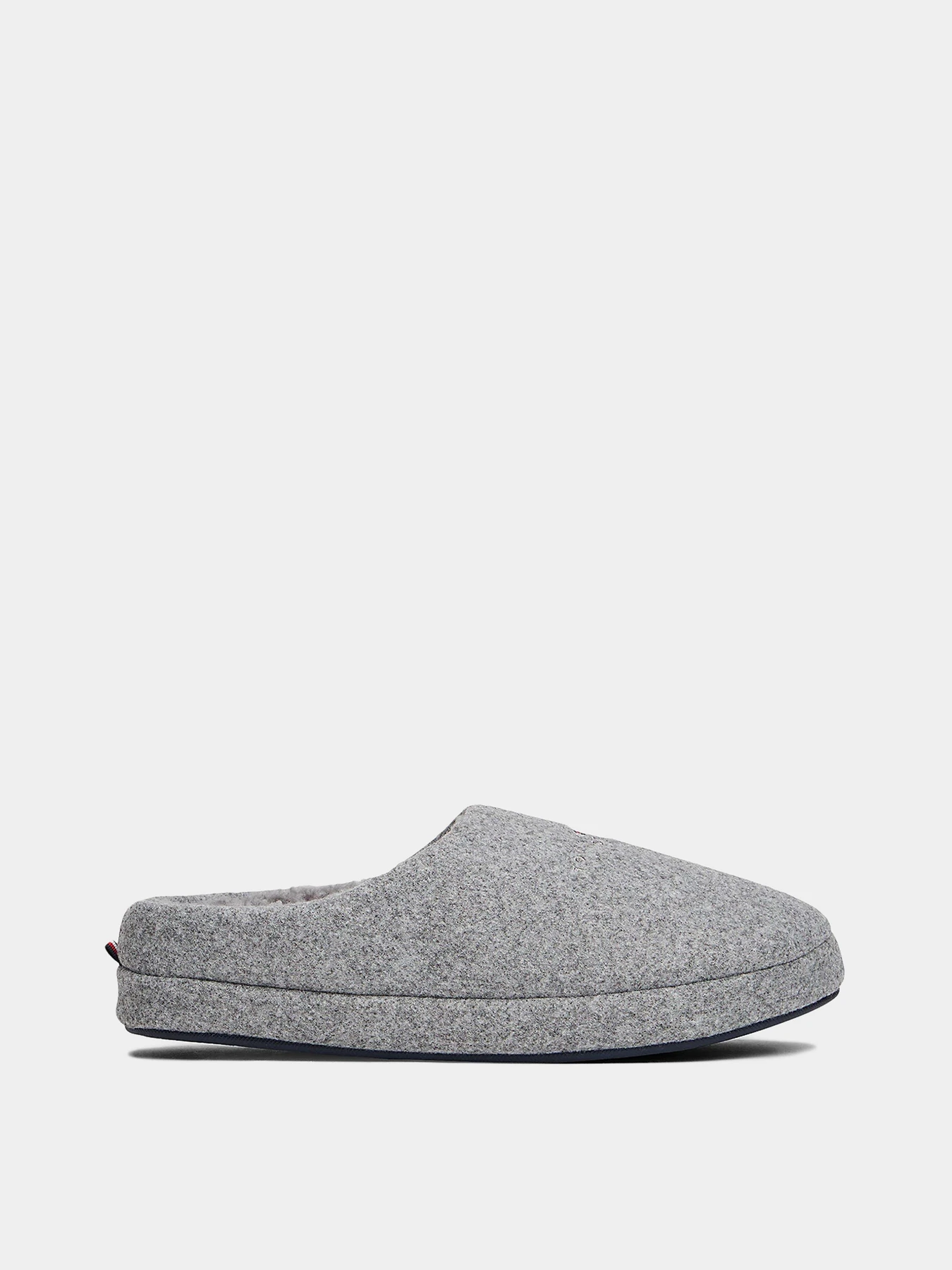 Тапки Tommy Hilfiger модель FM0FM05614-PRY Тапки Tommy Hilfiger модель FM0FM05614-PRY Фото
