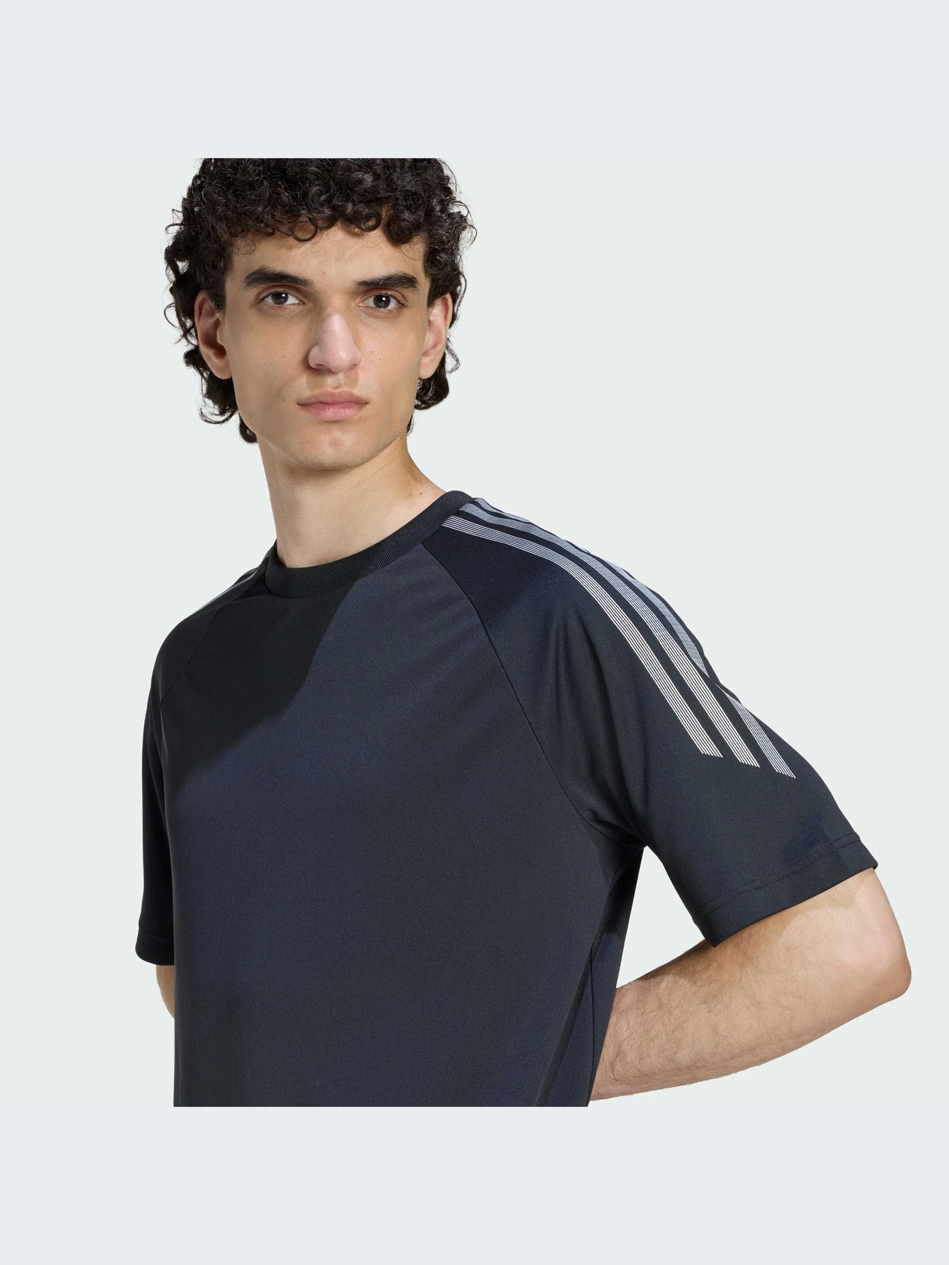 Футболки и поло Adidas модель KE0763-KZ Футболки и поло Adidas модель KE0763-KZ Фото