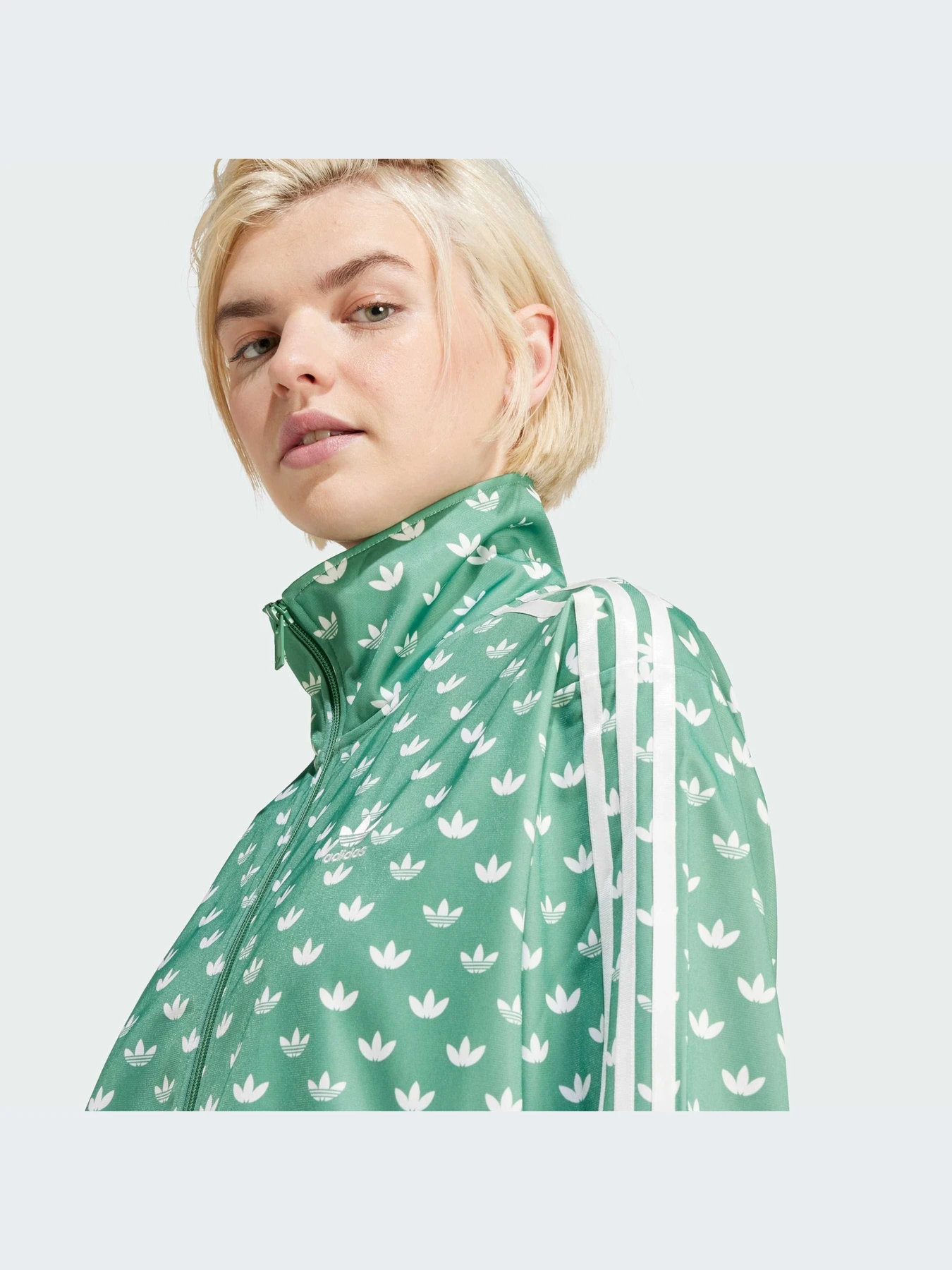 Худи и свитшоты Adidas модель IX0932-KZ Худи и свитшоты Adidas модель IX0932-KZ Фото