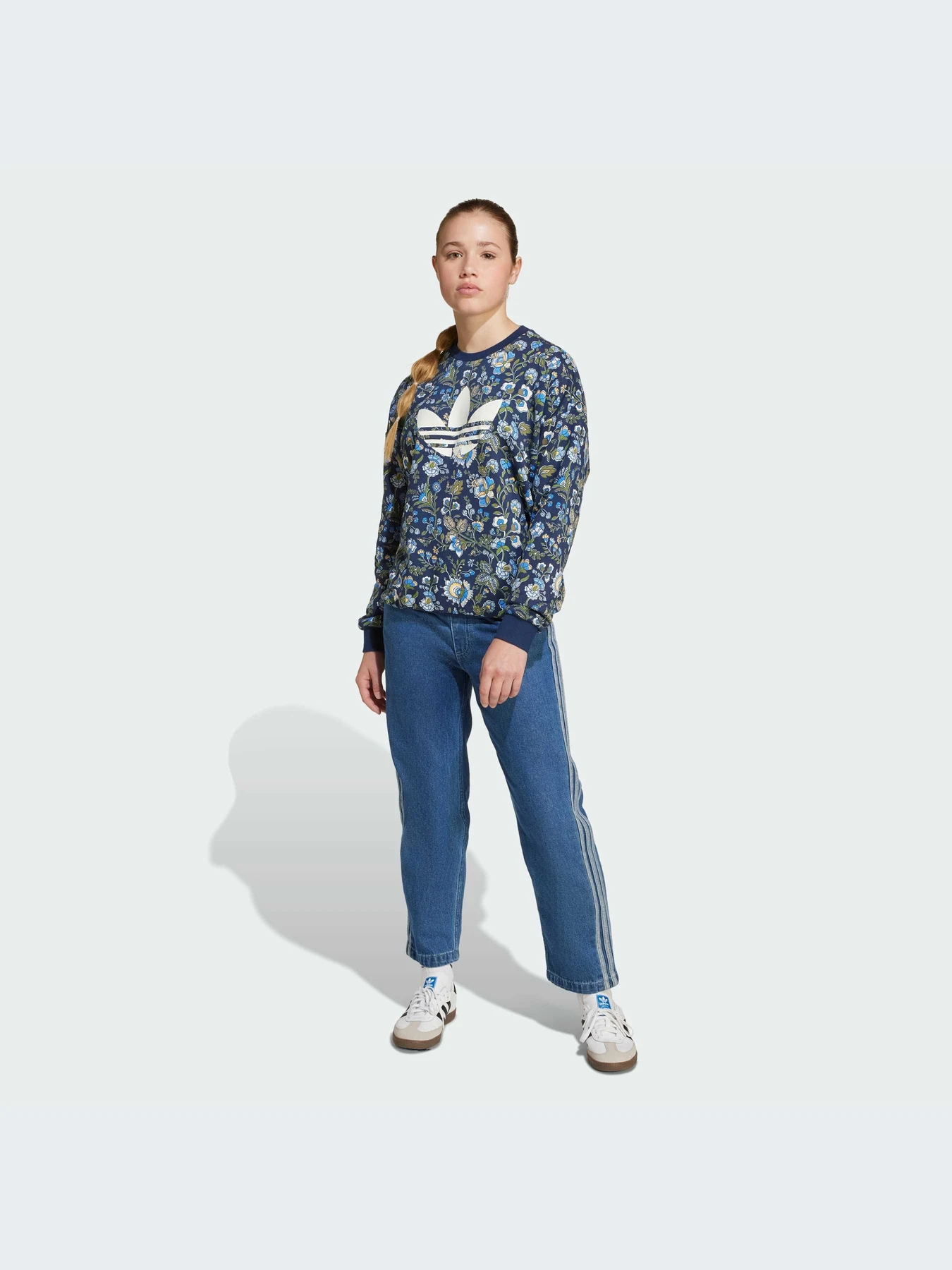 Худи и свитшоты Adidas Graphics модель JX6316-KZ Фото