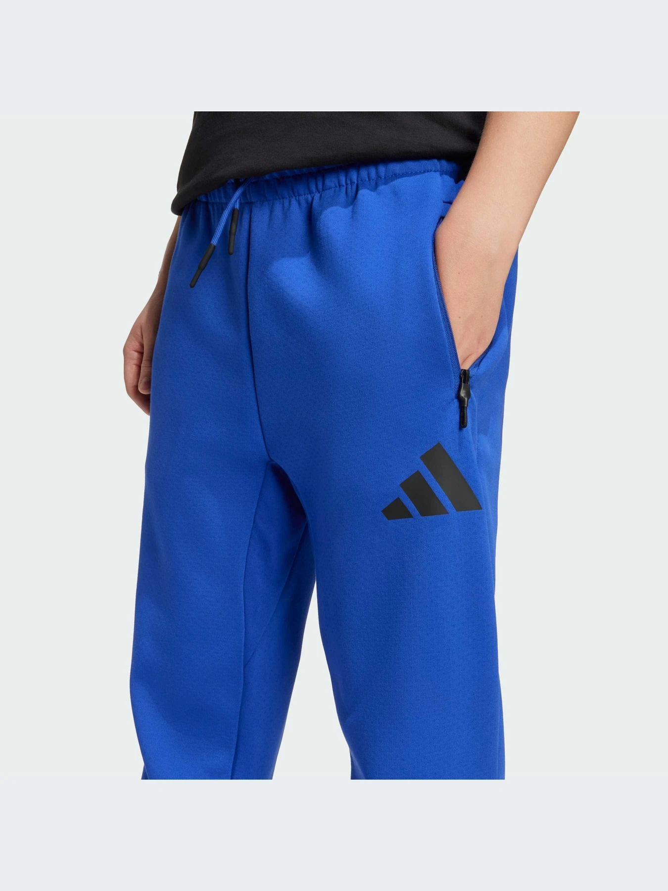 Брюки Adidas ZNE модель KA0666-KZ Брюки Adidas ZNE модель KA0666-KZ Фото