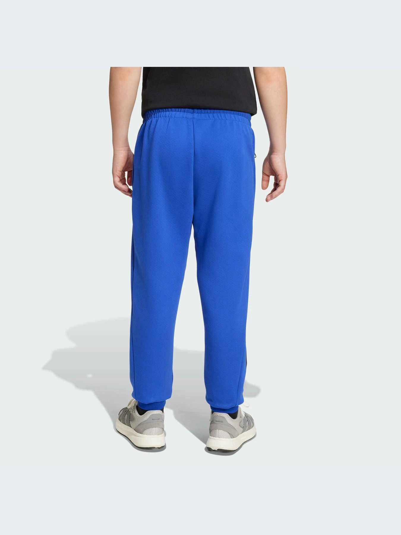 Брюки Adidas ZNE модель KA0666-KZ Брюки Adidas ZNE модель KA0666-KZ Фото