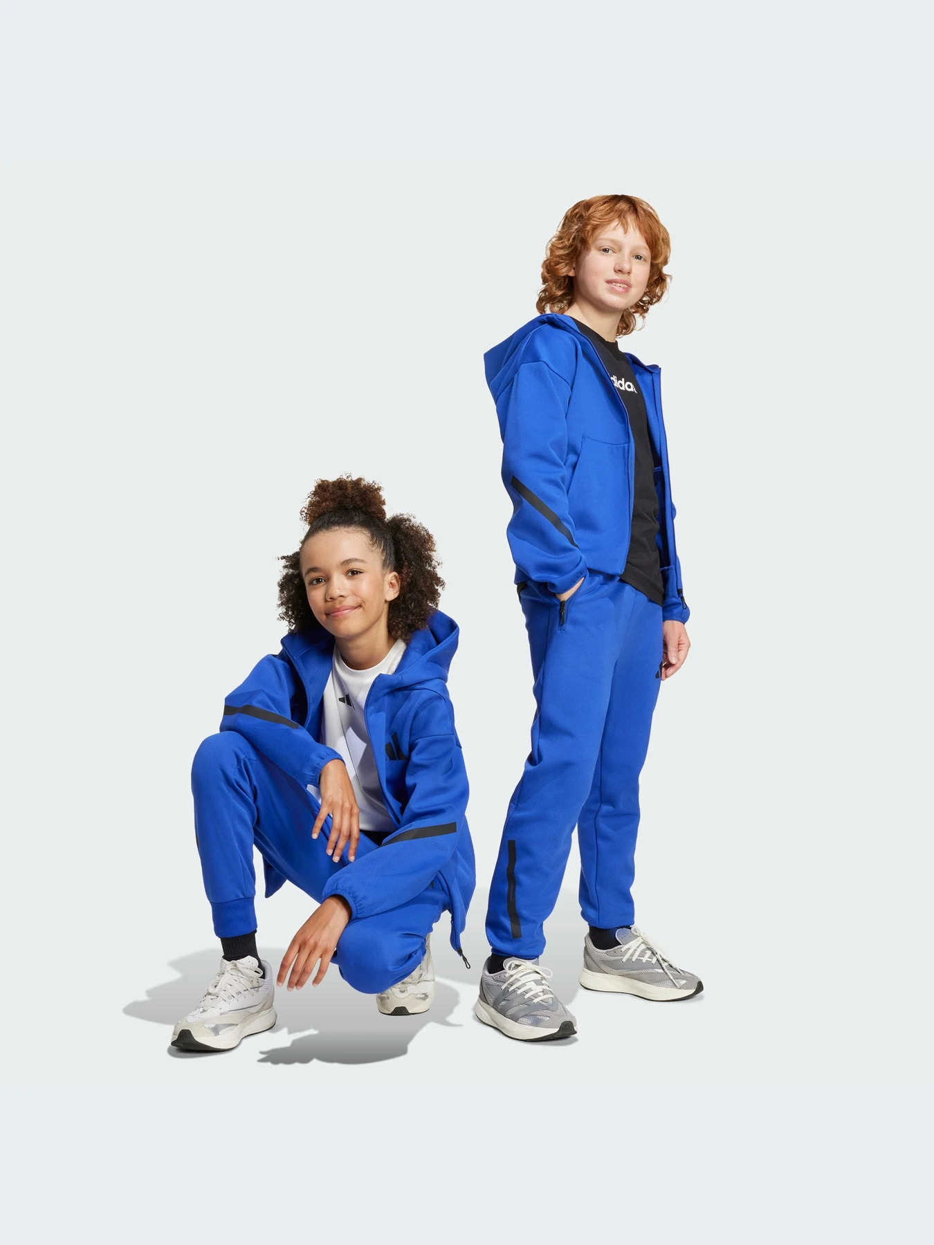 Брюки Adidas ZNE модель KA0666-KZ Брюки Adidas ZNE модель KA0666-KZ Фото