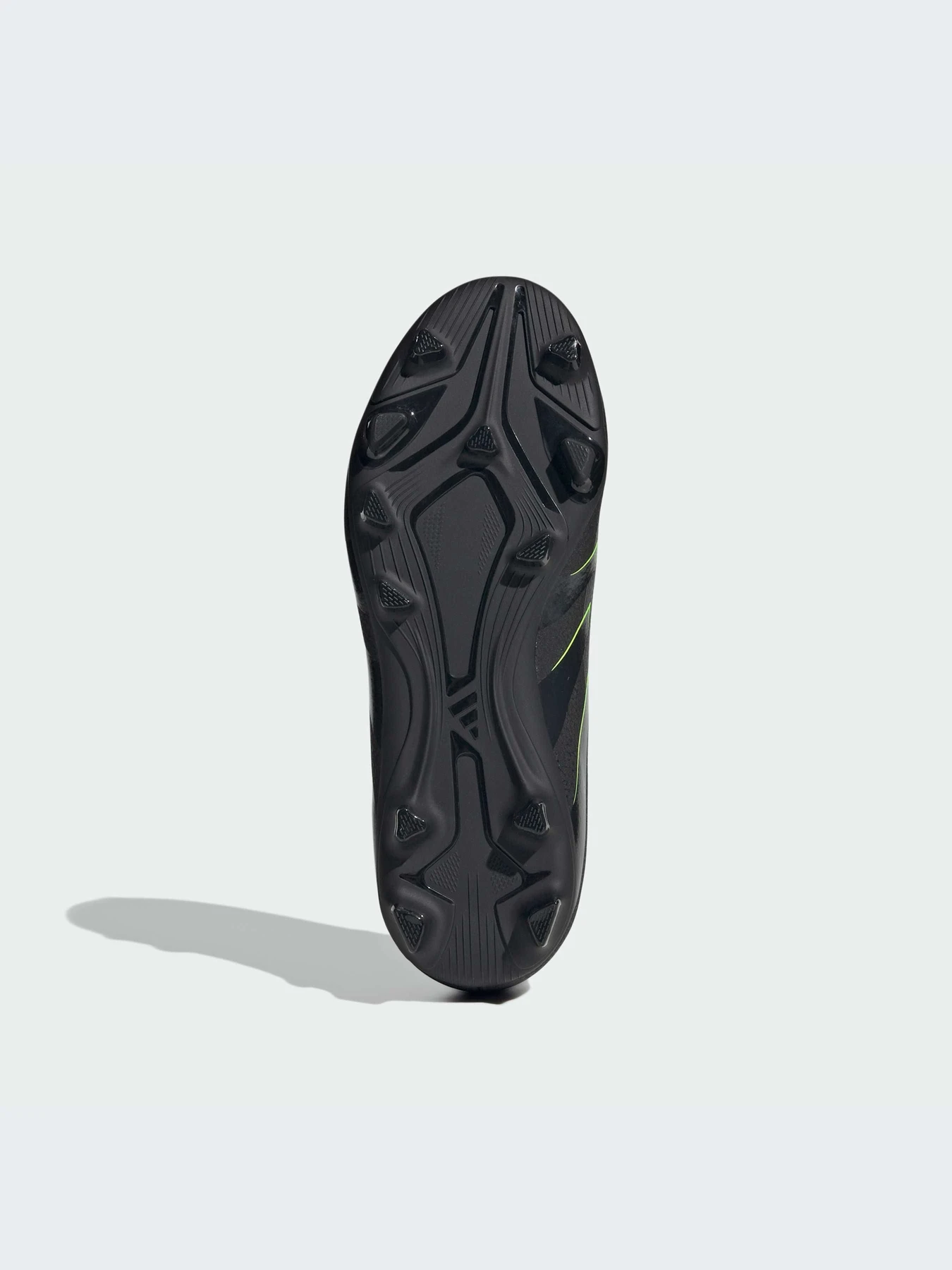Кроссовки Adidas Predator модель JH8869-KZ Кроссовки Adidas Predator модель JH8869-KZ Фото