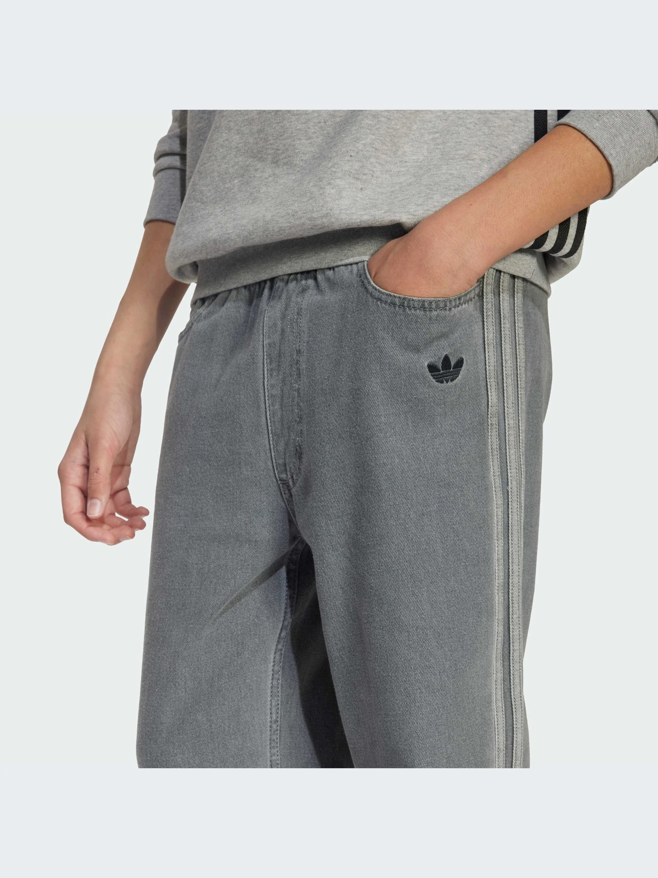 Брюки Adidas Adicolor модель JV7802-KZ Брюки Adidas Adicolor модель JV7802-KZ Фото