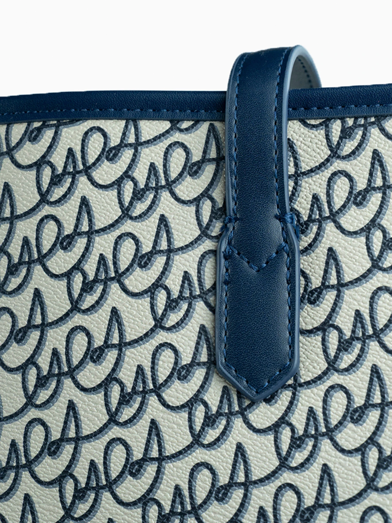 Сумки Christian Lacroix модель LPBA00050P Фото
