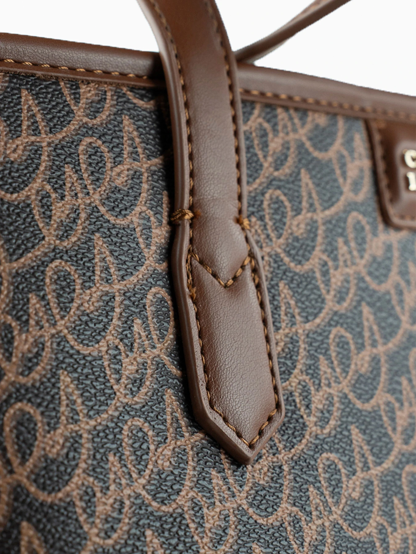Сумки Christian Lacroix модель LPBA00048P Фото