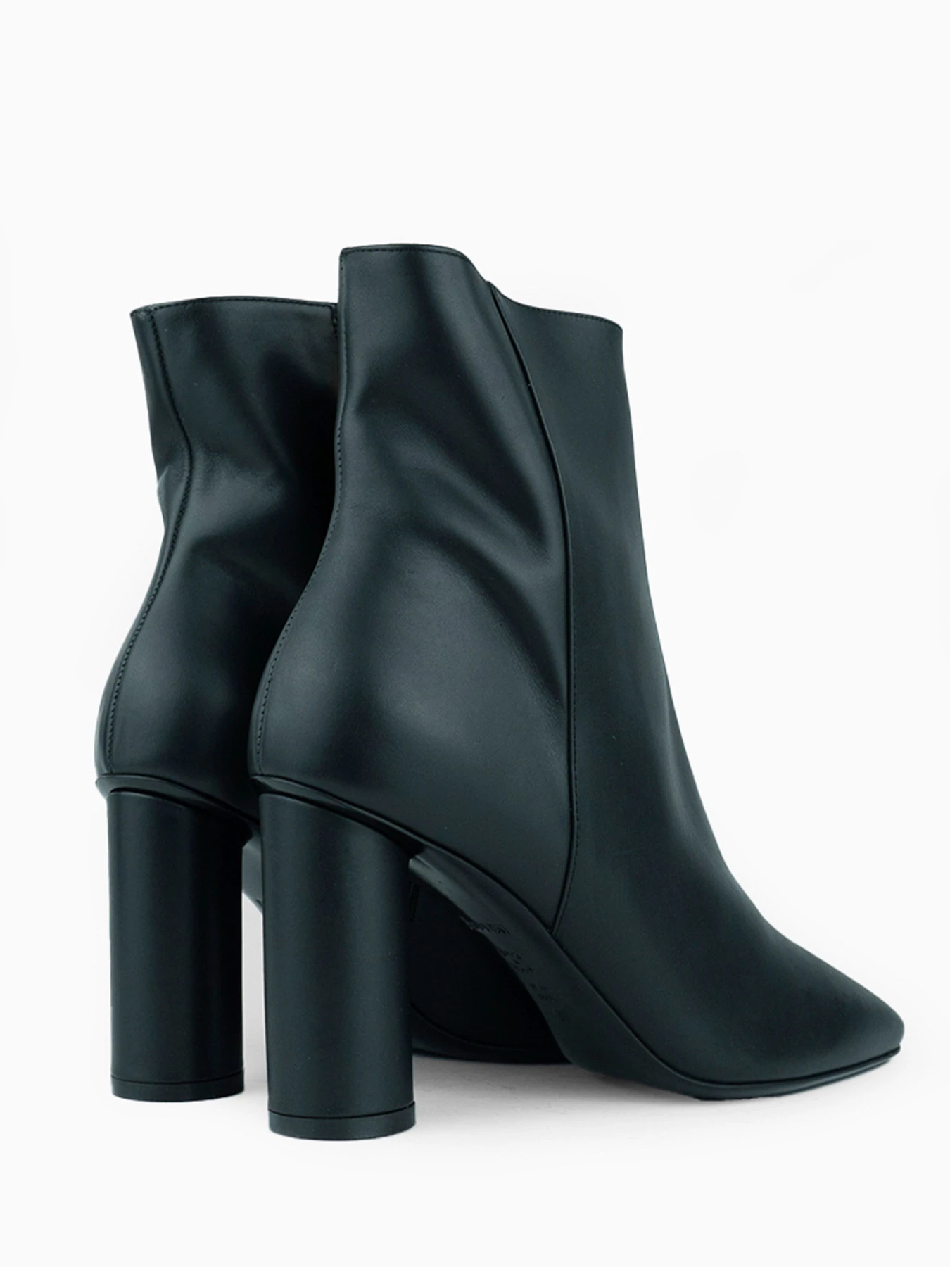 Ботинки и сапоги Pollini модель SA21138M1NTC0000 Ботинки и сапоги Pollini модель SA21138M1NTC0000 Фото