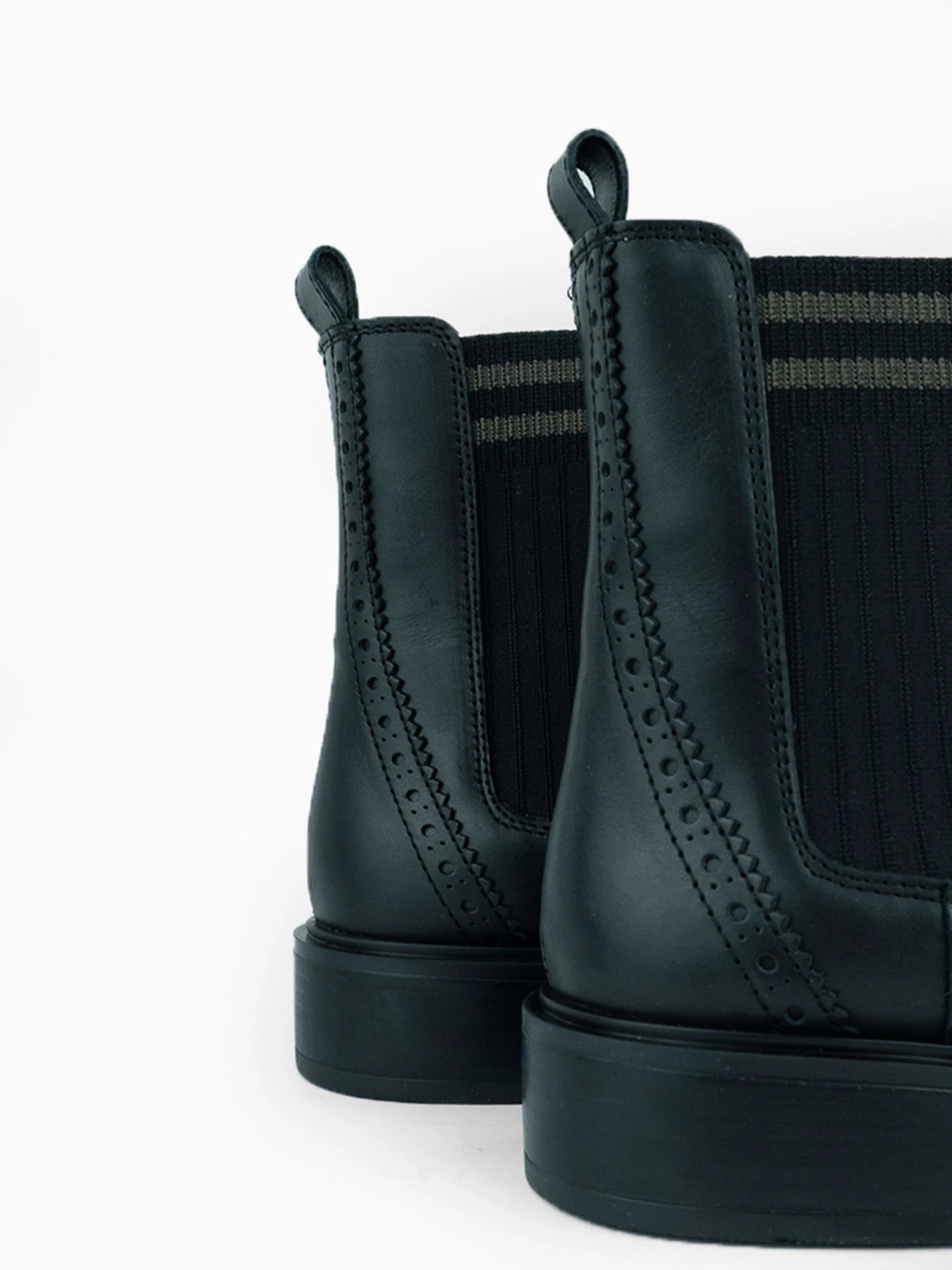 Ботинки и сапоги Pollini модель SA21163G1NTC000A Ботинки и сапоги Pollini модель SA21163G1NTC000A Фото