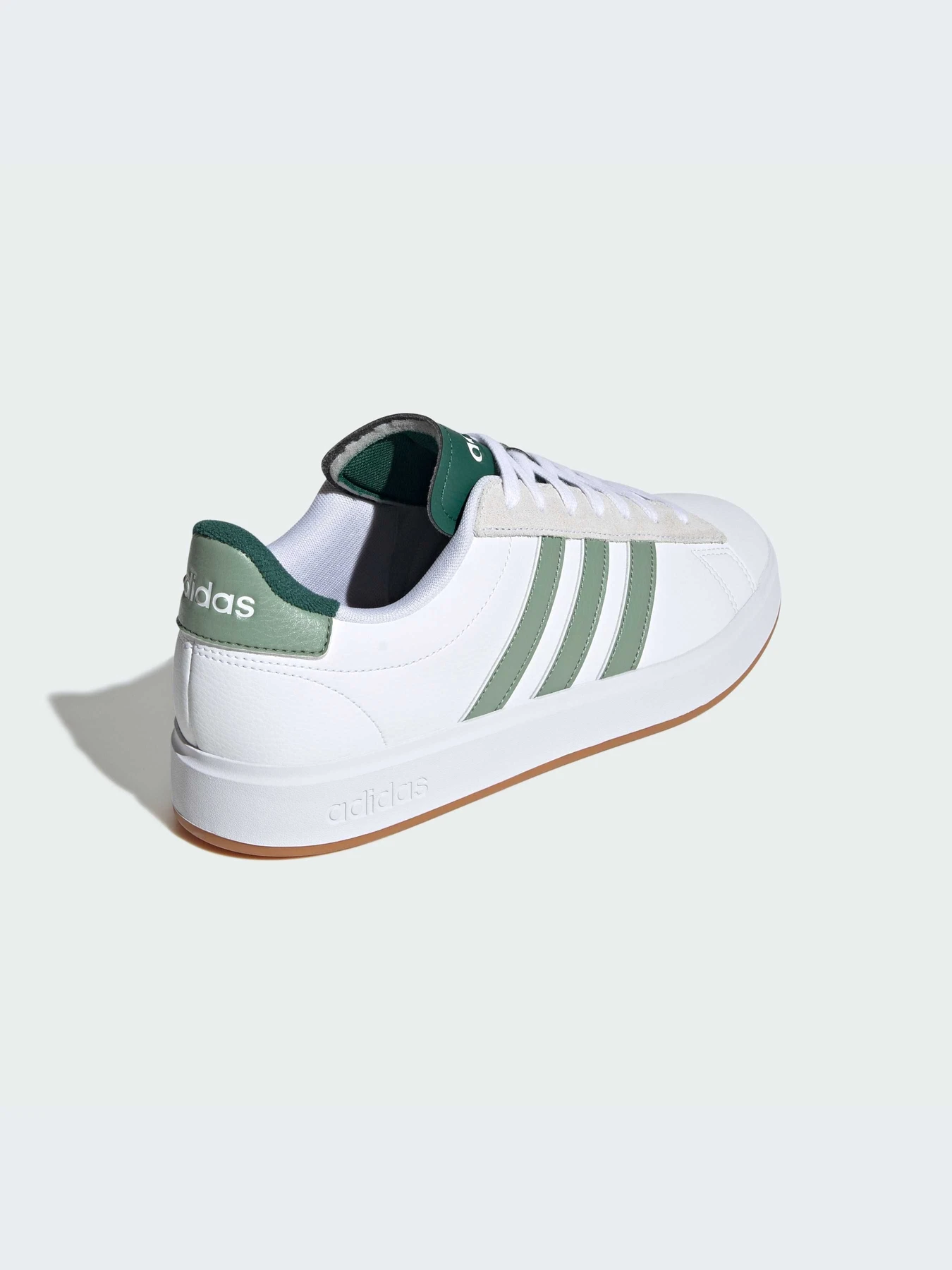 Кроссовки Adidas модель JH8690-KZ Кроссовки Adidas модель JH8690-KZ Фото