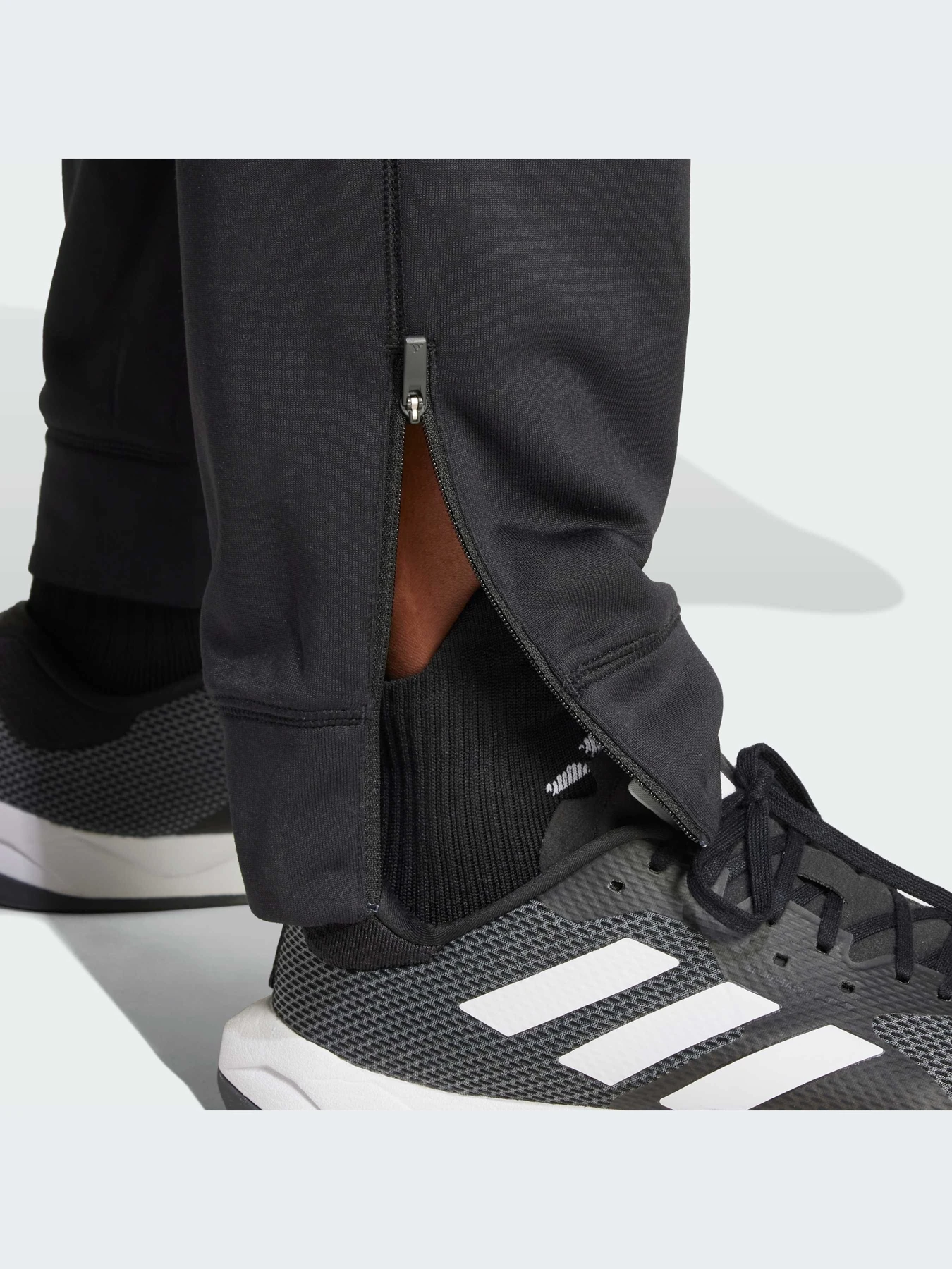Брюки Adidas модель IN5561-KZ Брюки Adidas модель IN5561-KZ Фото
