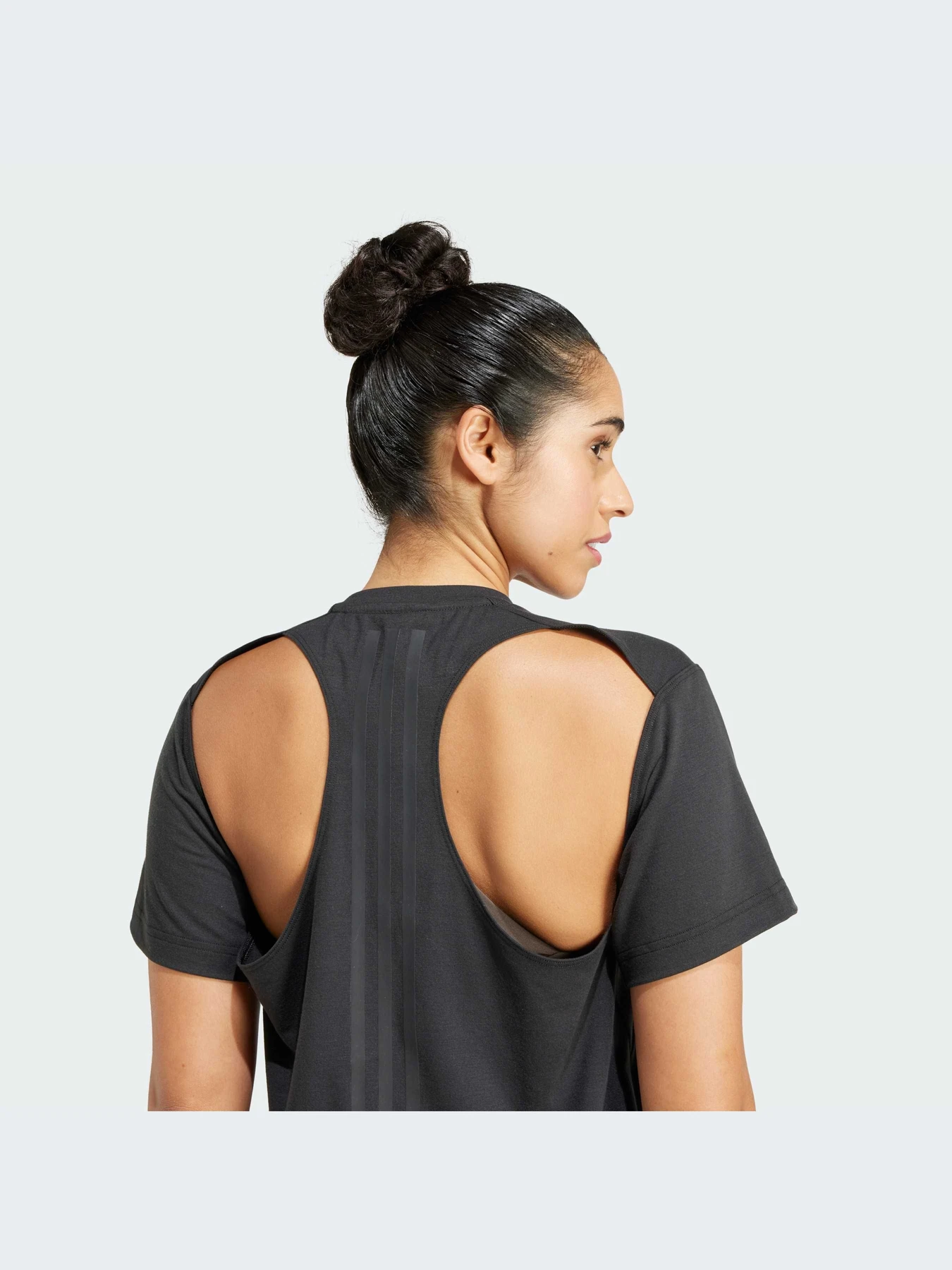 Футболки и поло Adidas модель IW1497-KZ Футболки и поло Adidas модель IW1497-KZ Фото