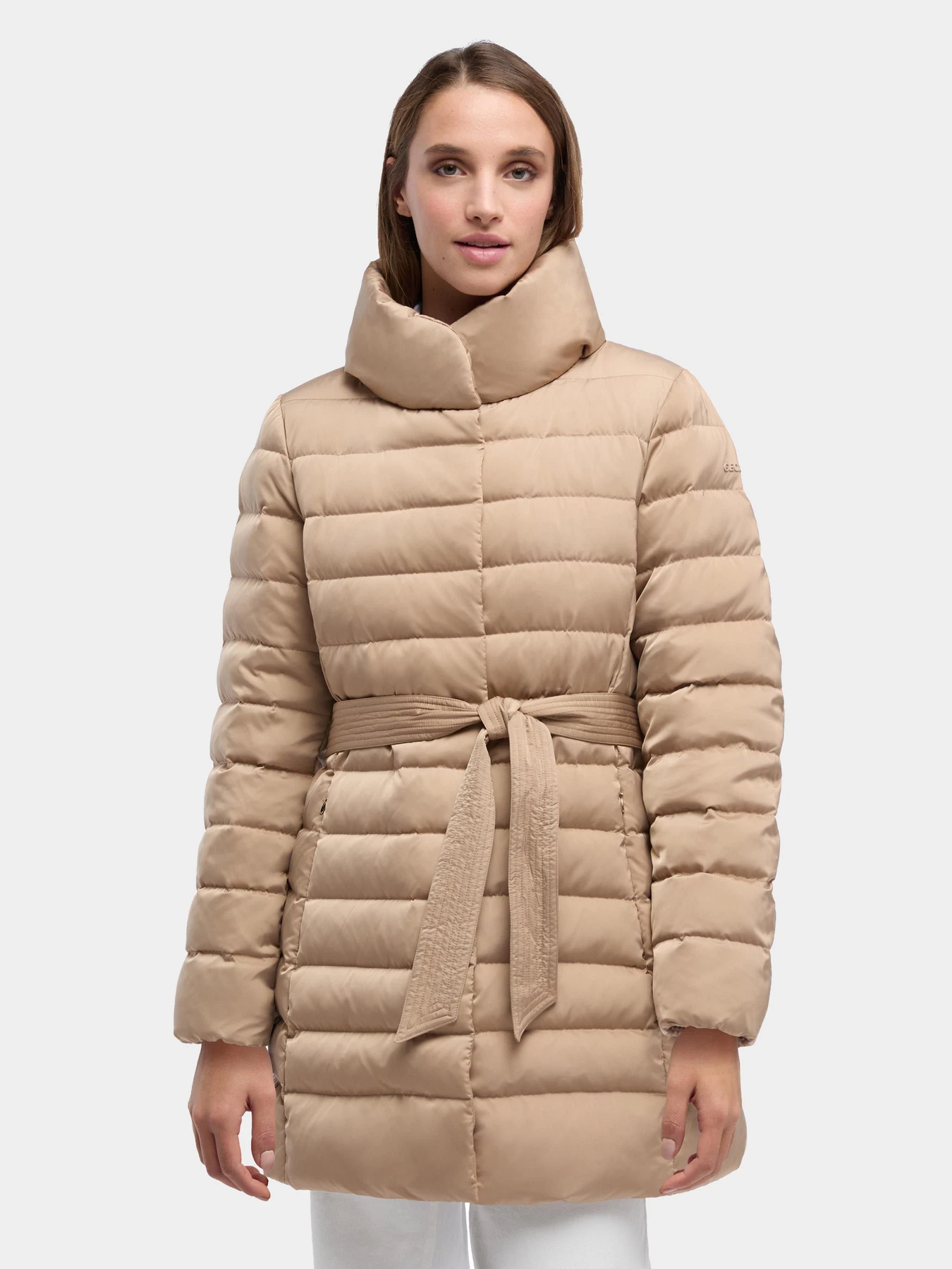 Куртки и дубленки Geox модель W5626N-T3122-F5228 Куртки и дубленки Geox модель W5626N-T3122-F5228 Фото