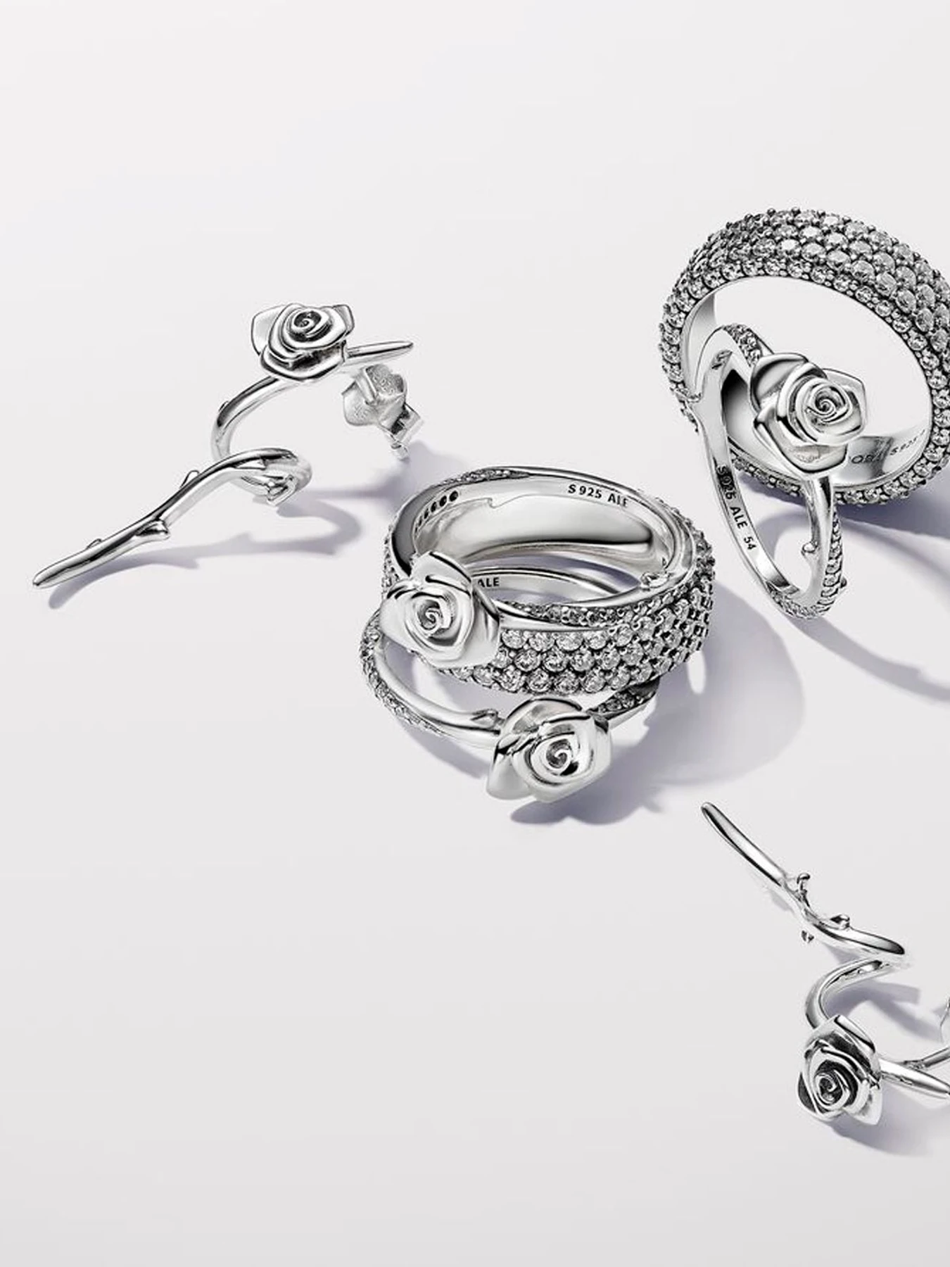 Серьги-гвоздики PANDORA Moments модель 293214C00 Серьги-гвоздики PANDORA Moments модель 293214C00 Фото