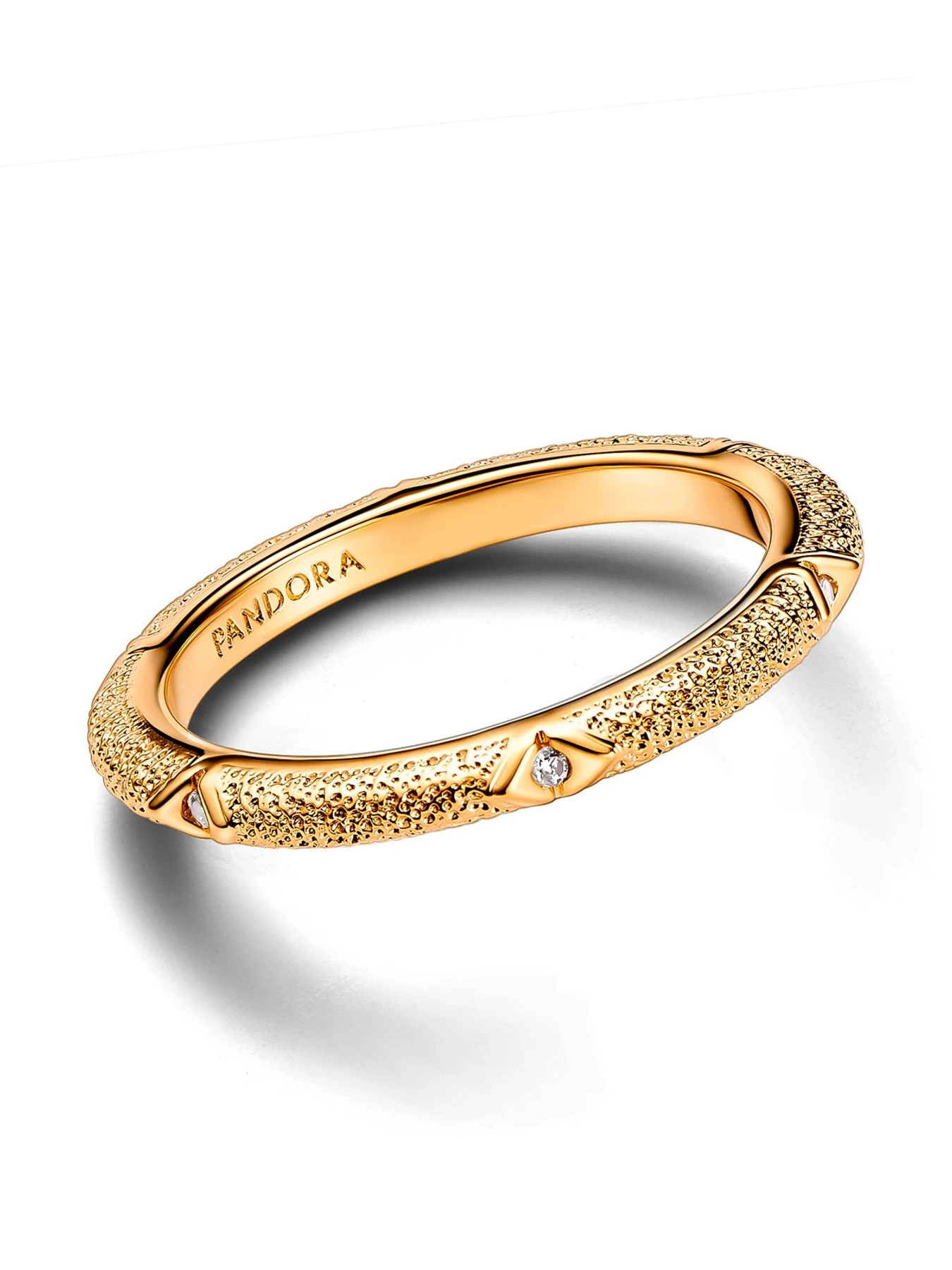 С камнями PANDORA модель 163322C01 С камнями PANDORA модель 163322C01 Фото