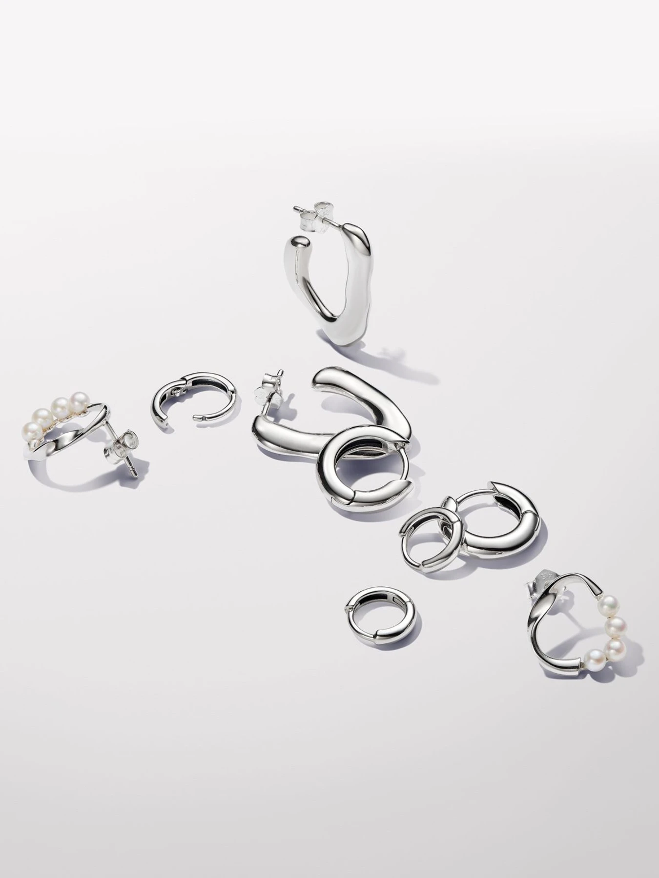 Серьги-гвоздики PANDORA Essence модель 293276C01 Серьги-гвоздики PANDORA Essence модель 293276C01 Фото