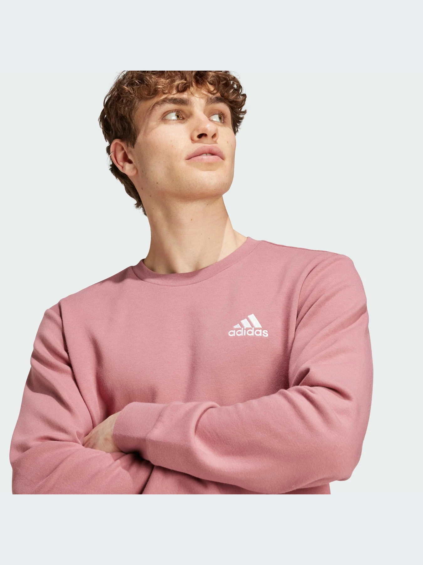 Худи и свитшоты Adidas модель IY9080-KZ Худи и свитшоты Adidas модель IY9080-KZ Фото