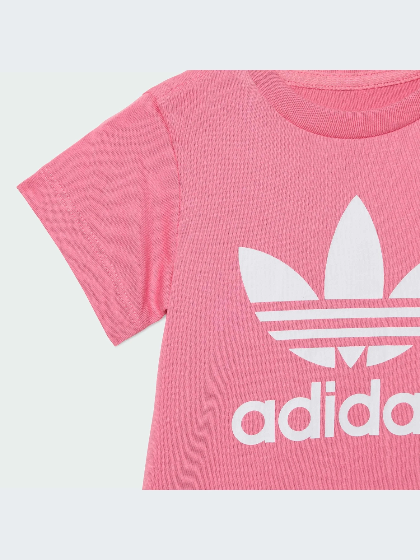 Футболки и поло Adidas Adicolor модель IX5109-KZ Футболки и поло Adidas Adicolor модель IX5109-KZ Фото