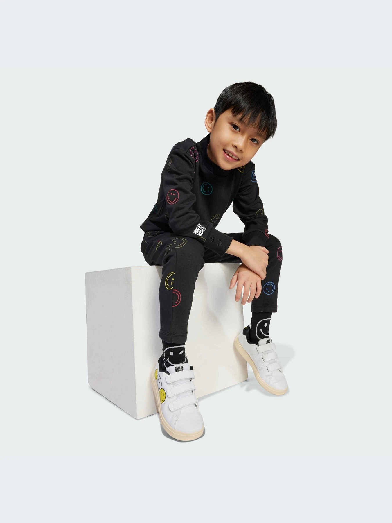Костюмы Adidas модель JY4803-KZ Костюмы Adidas модель JY4803-KZ Фото