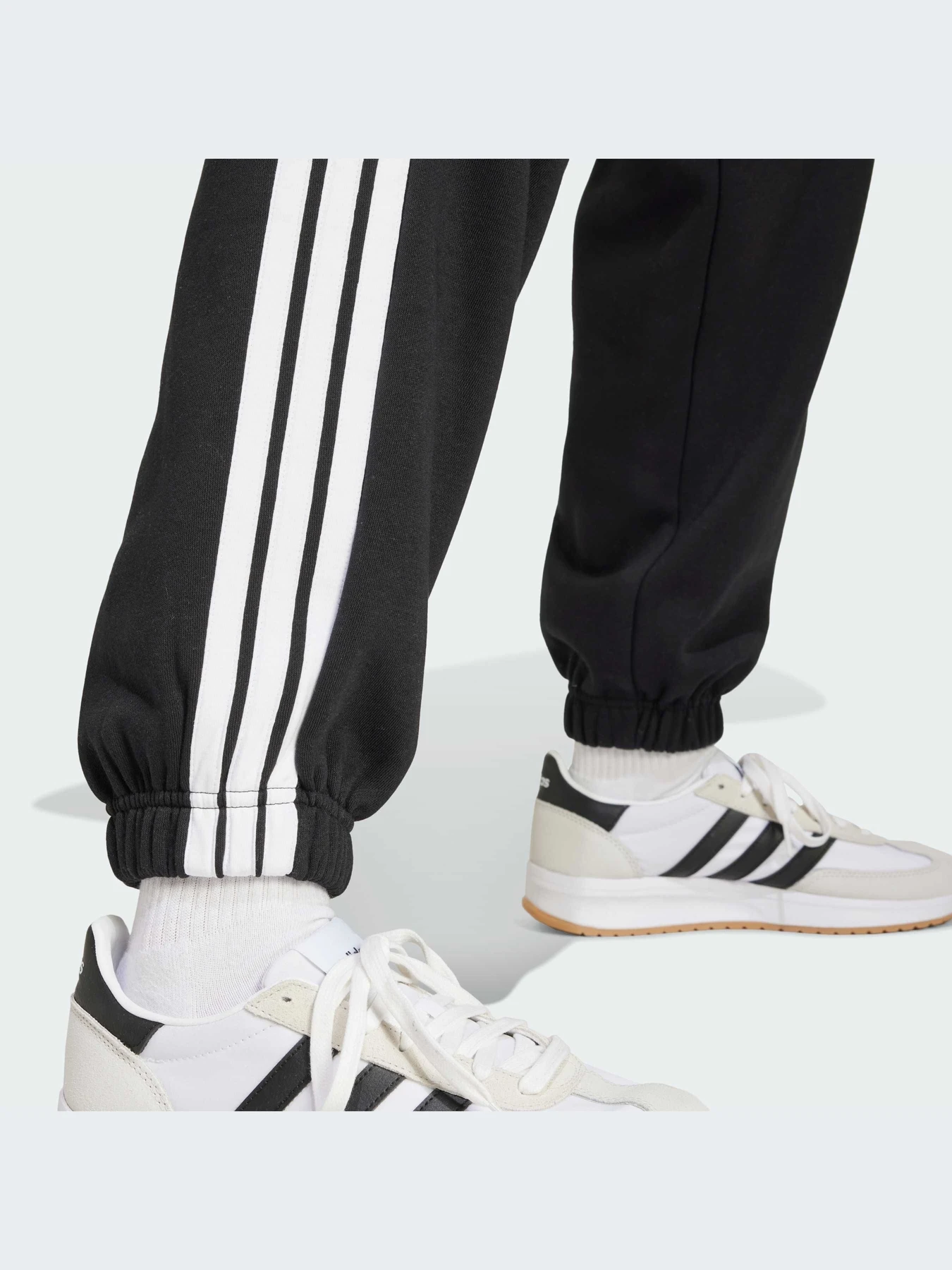 Брюки Adidas модель JE1276-KZ Брюки Adidas модель JE1276-KZ Фото