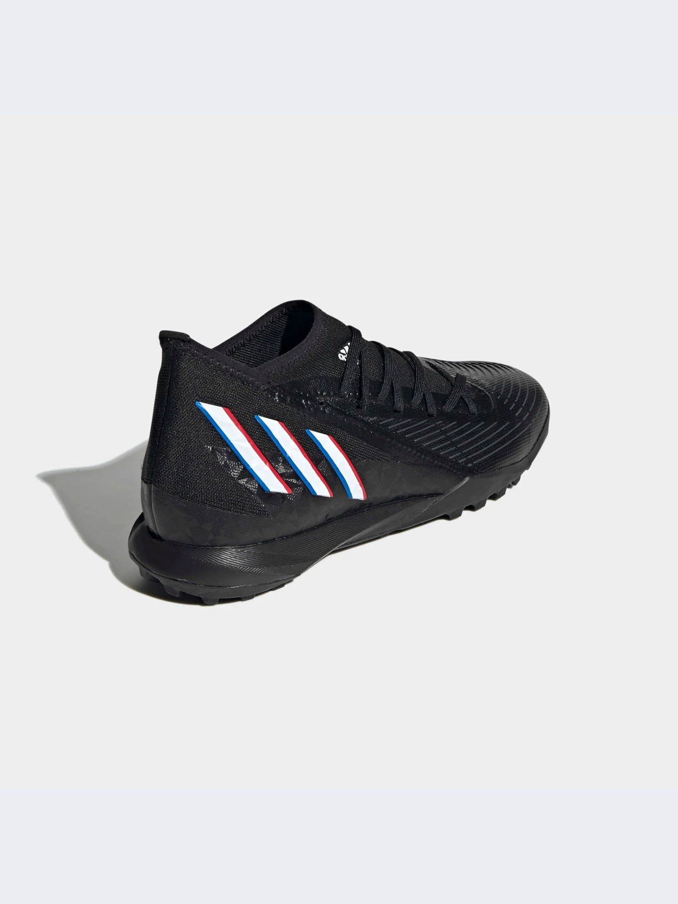 Кроссовки Adidas Predator модель GX2628-KZ Кроссовки Adidas Predator модель GX2628-KZ Фото