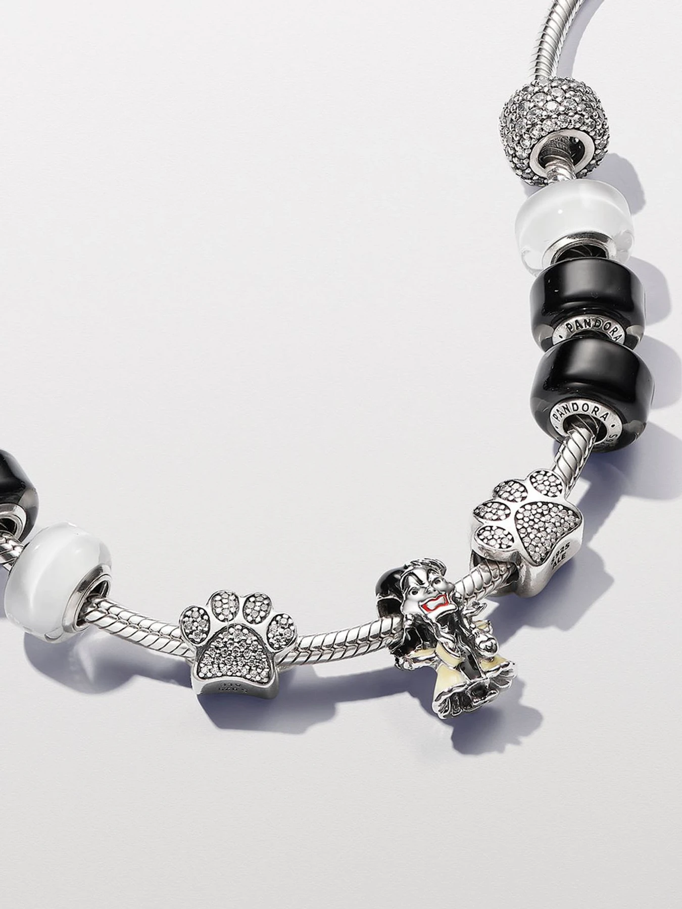 Классические PANDORA Collabs модель 793424C01 Фото