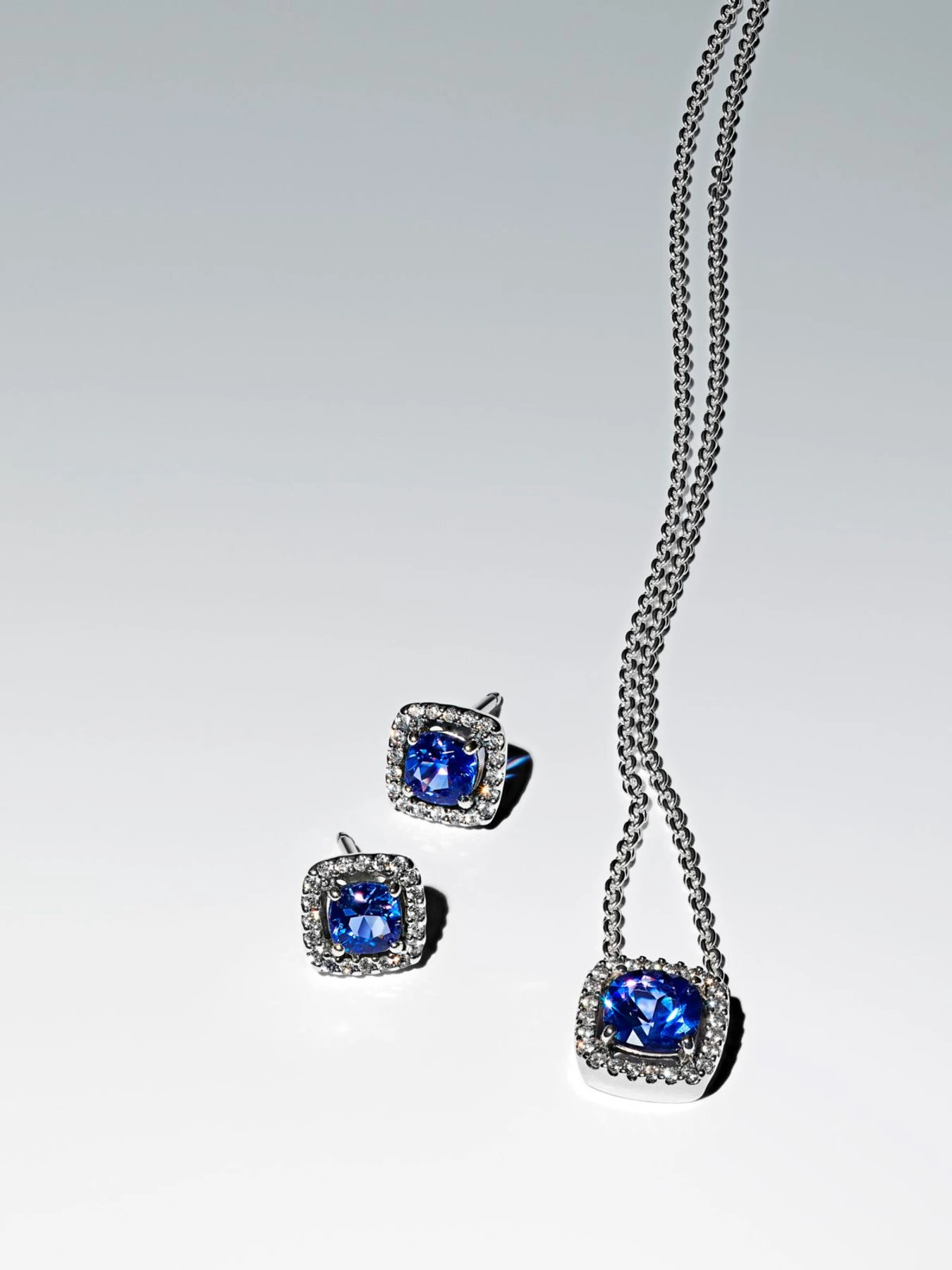 Колье PANDORA Timeless модель 393560C01 Фото