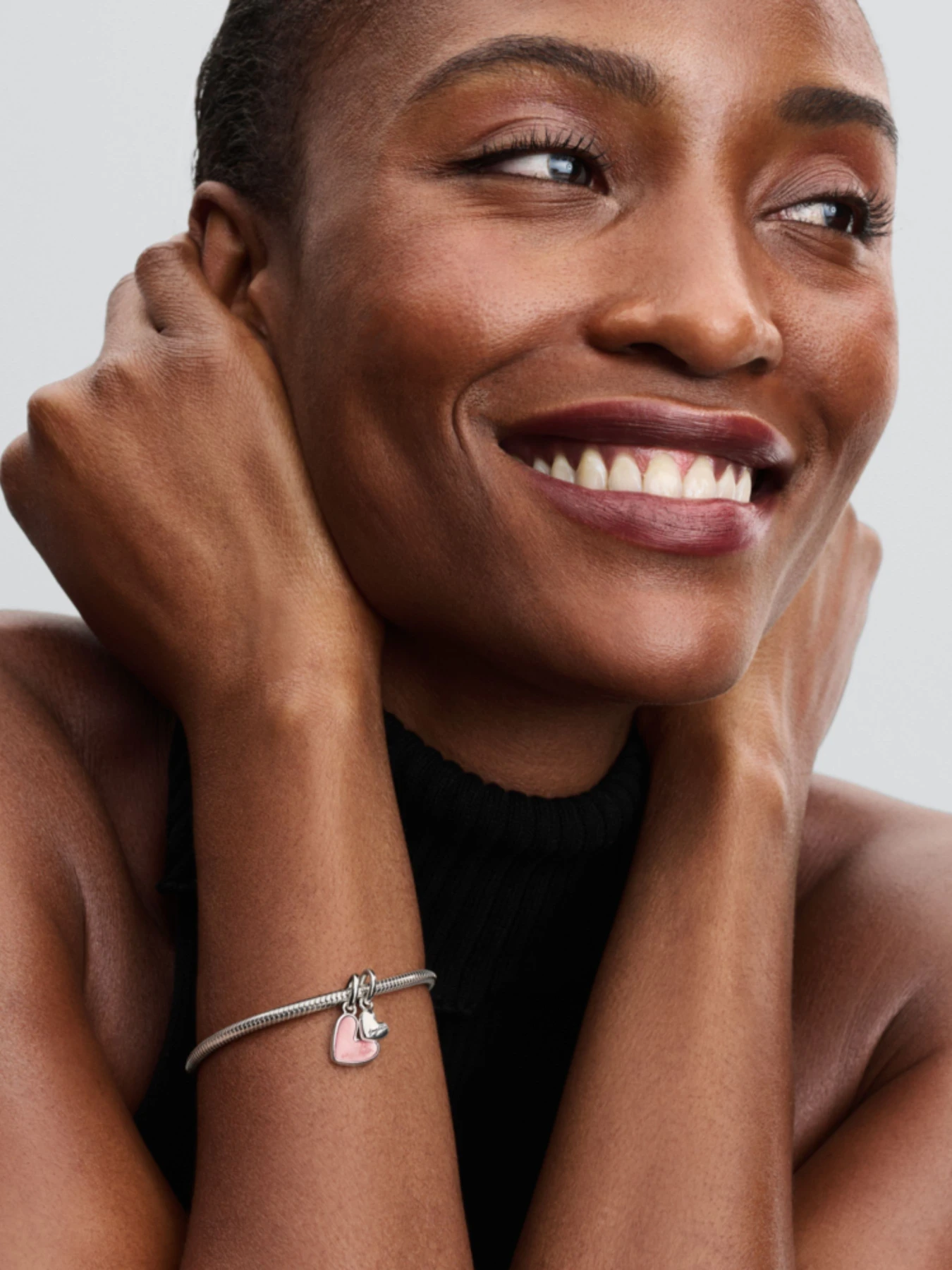 Шармы-подвески PANDORA Moments модель 793766C01 Шармы-подвески PANDORA Moments модель 793766C01 Фото