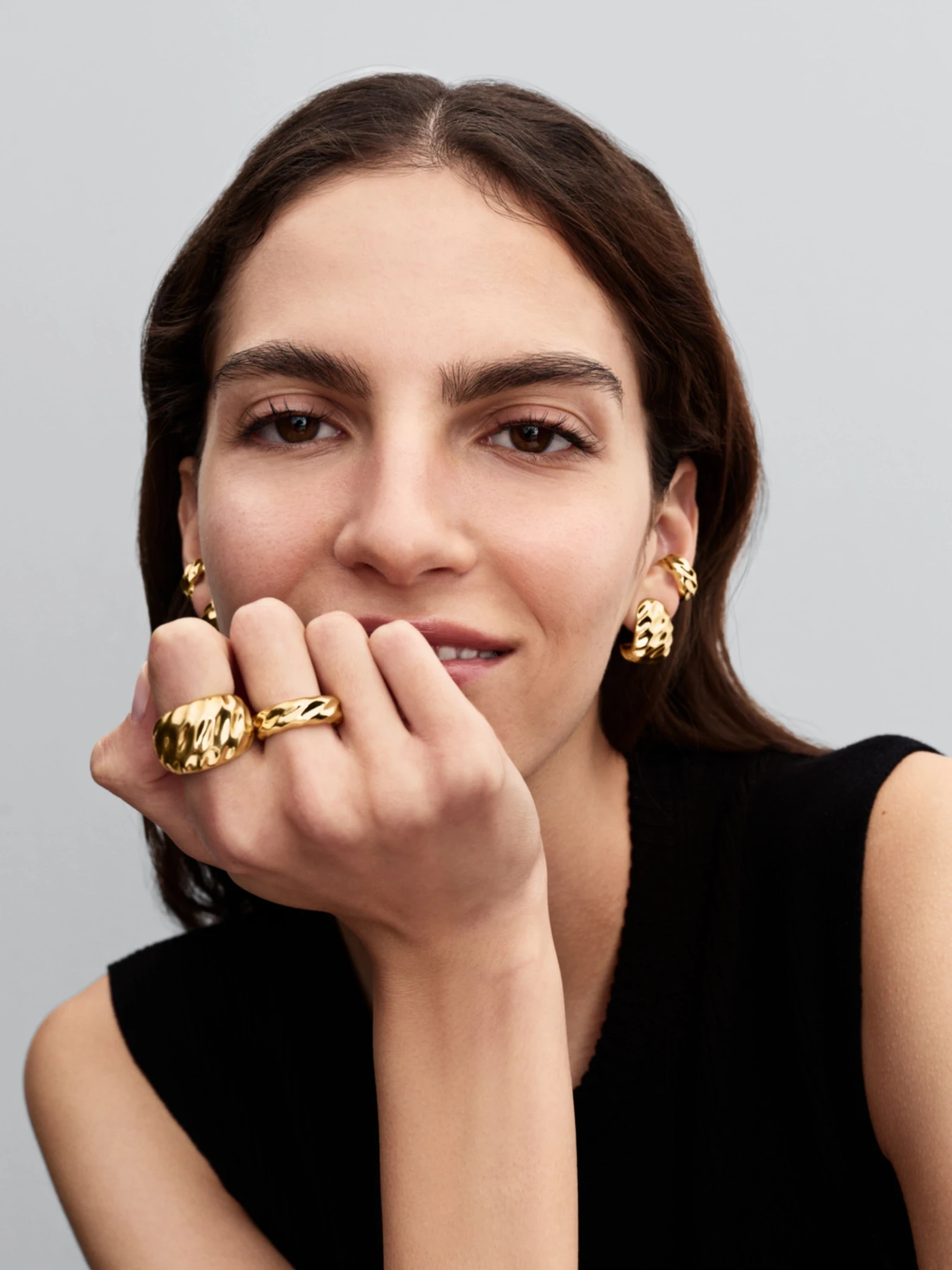 Серьги-кольца PANDORA Essence модель 263872C00 Фото
