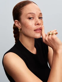 Серьги-кольца PANDORA Essence модель 263873C00 Фото