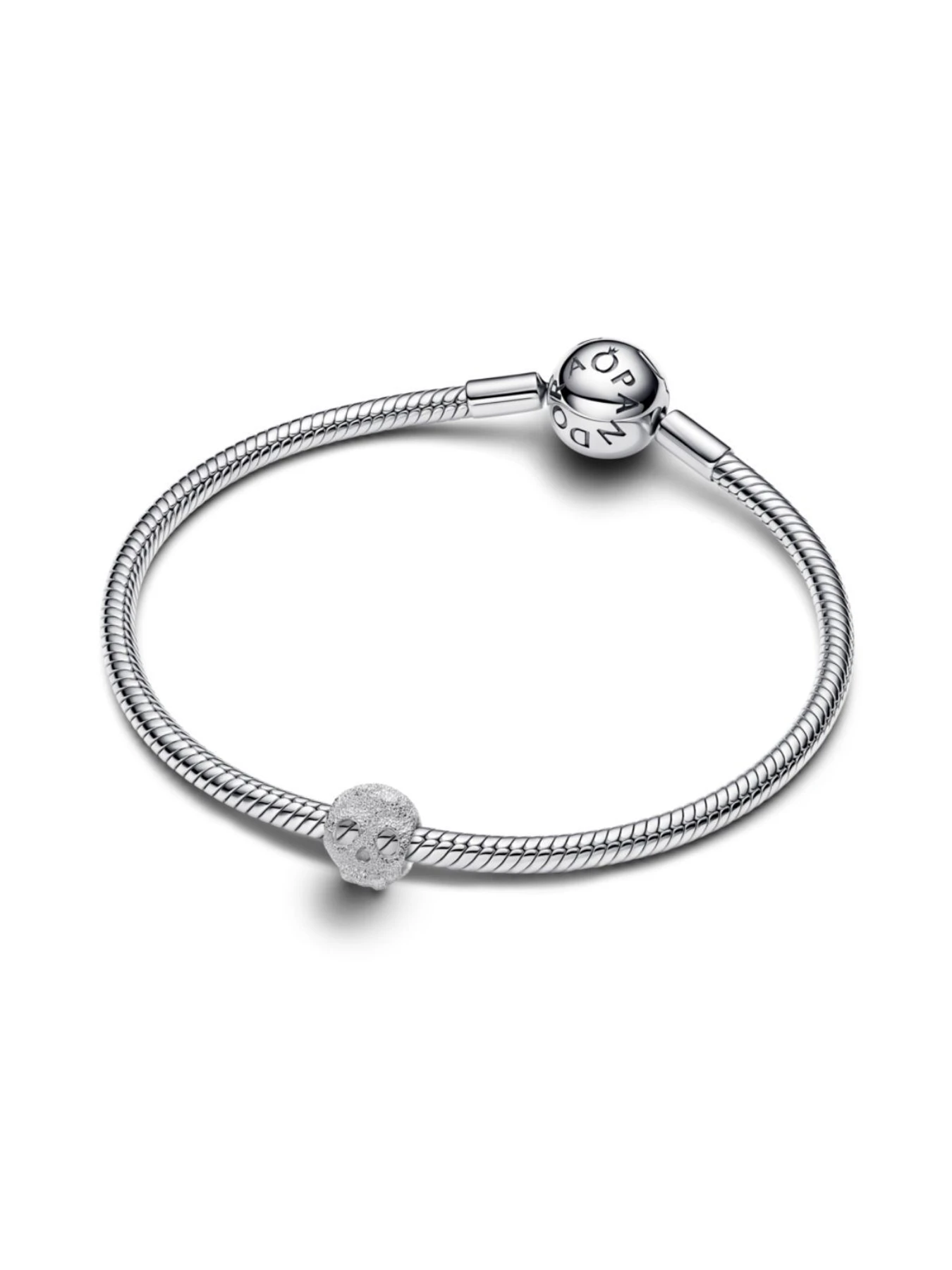 Классические PANDORA модель 794040C00 Фото