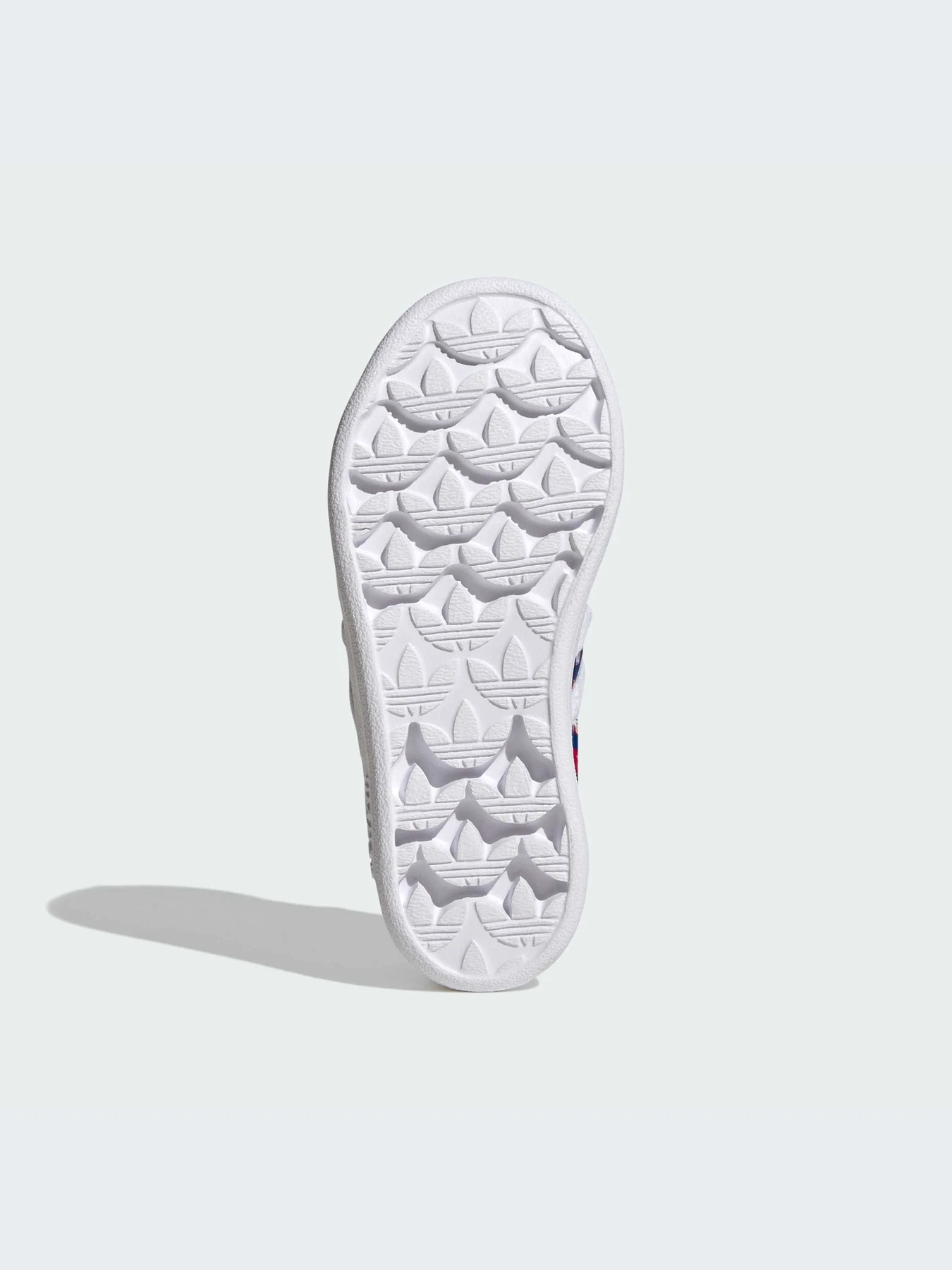 Кроссовки Adidas модель KK1296-KZ Кроссовки Adidas модель KK1296-KZ Фото