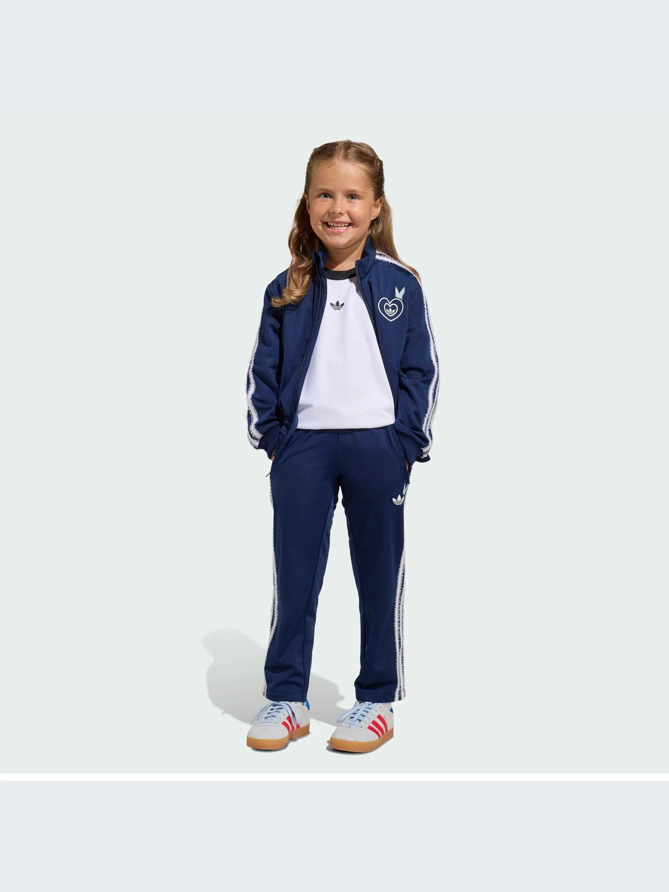 Костюмы Adidas модель KE0701-KZ Костюмы Adidas модель KE0701-KZ Фото