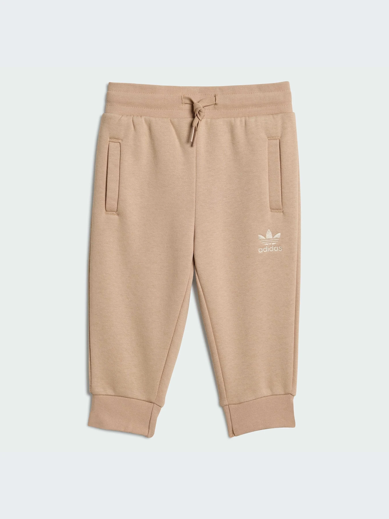 Костюмы Adidas модель KV1743-KZ Костюмы Adidas модель KV1743-KZ Фото