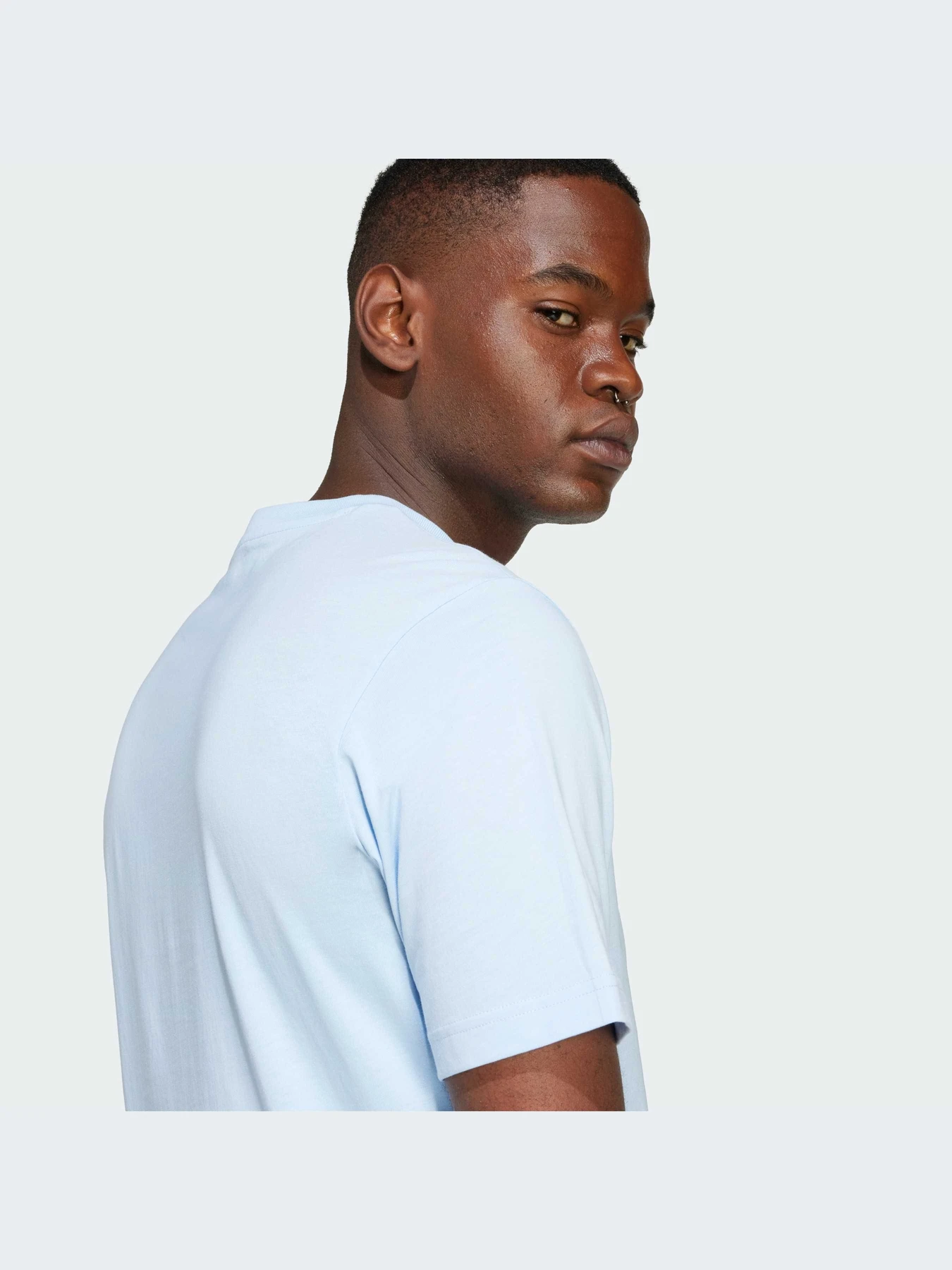 Футболки и поло Adidas модель JJ4019-KZ Футболки и поло Adidas модель JJ4019-KZ Фото