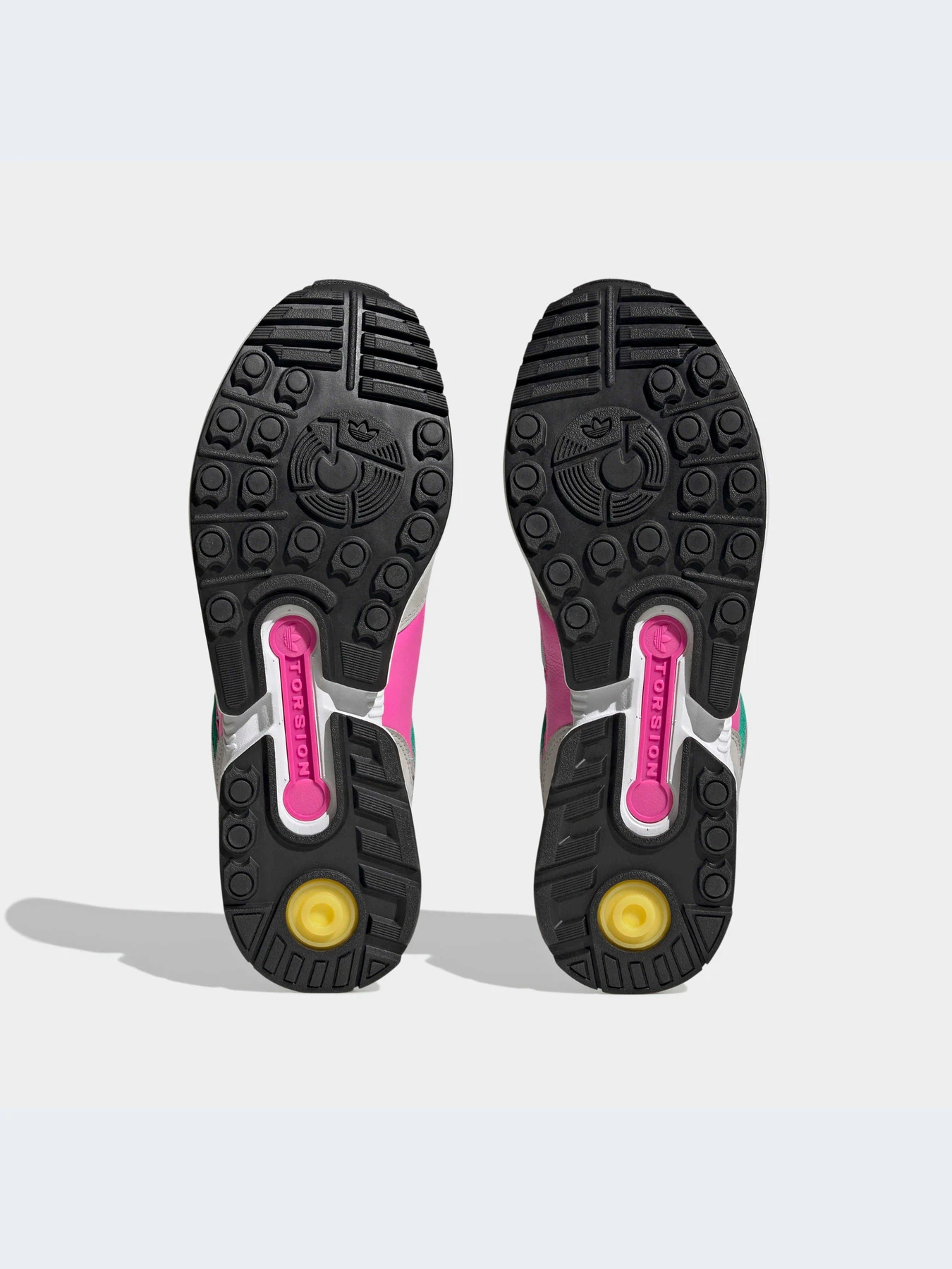 Кроссовки Adidas ZX модель IG3076-KZ Кроссовки Adidas ZX модель IG3076-KZ Фото