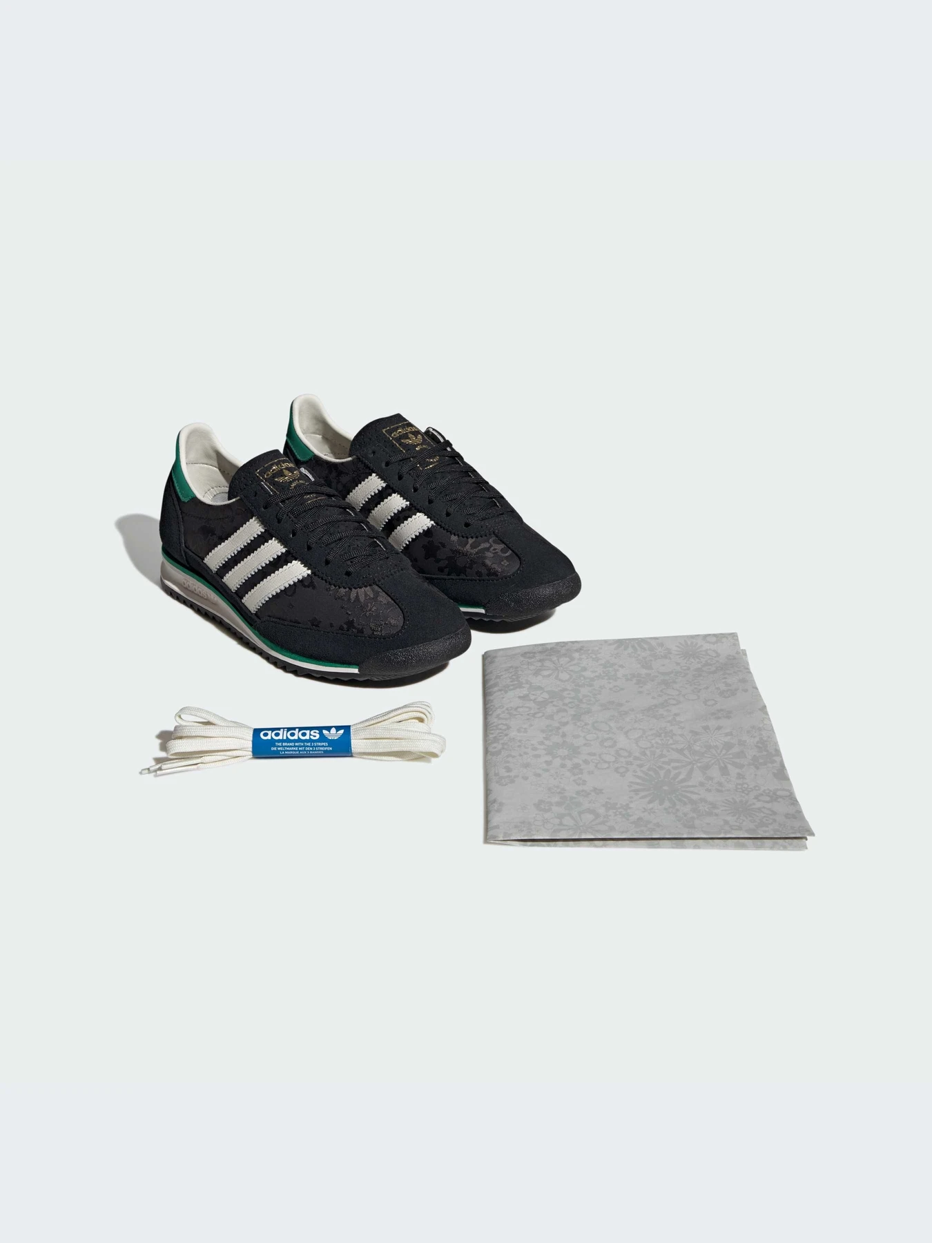 Кроссовки Adidas модель IH1870-KZ Кроссовки Adidas модель IH1870-KZ Фото