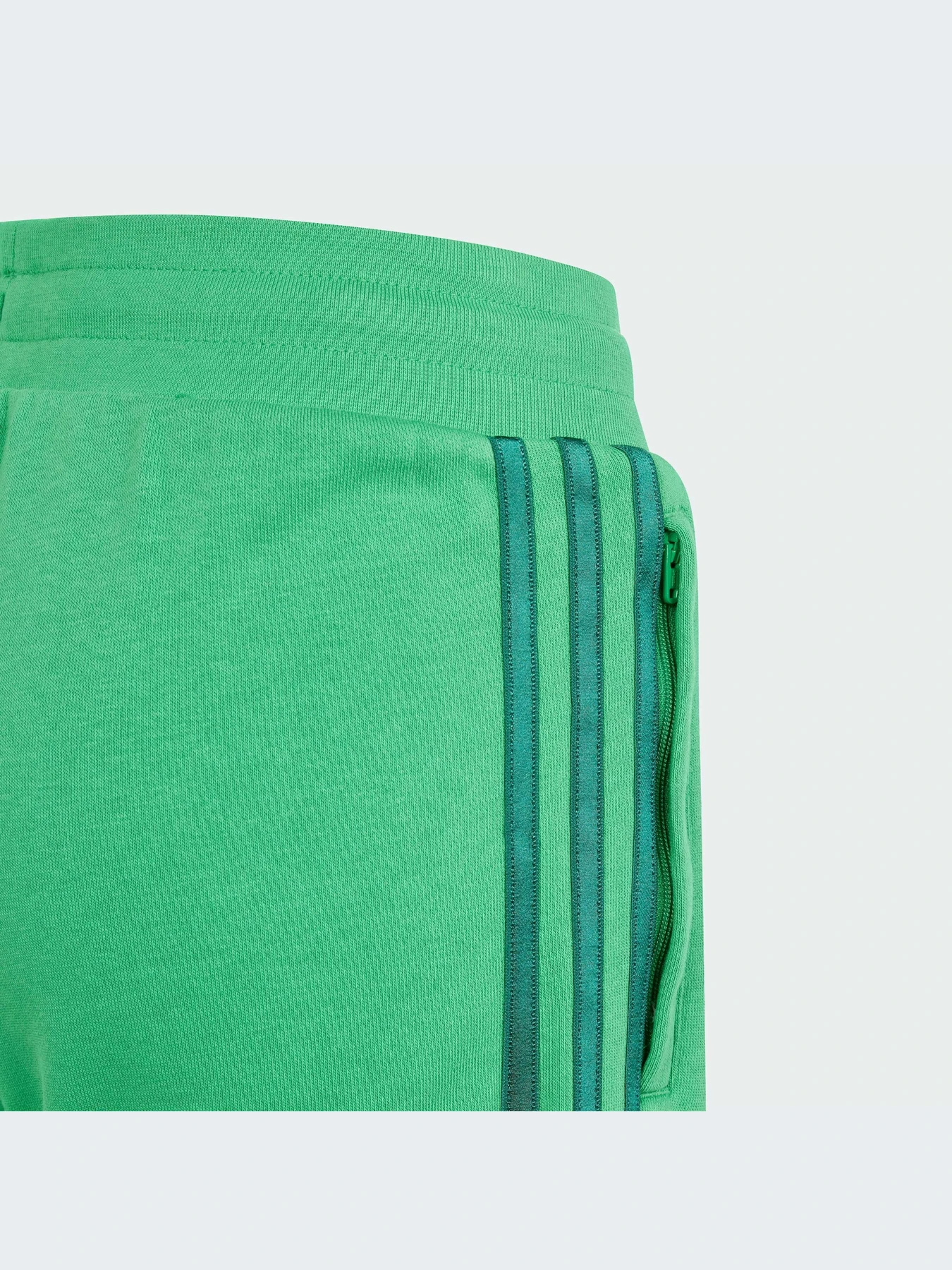 Шорты Adidas Graphics модель IR7610-KZ Шорты Adidas Graphics модель IR7610-KZ Фото