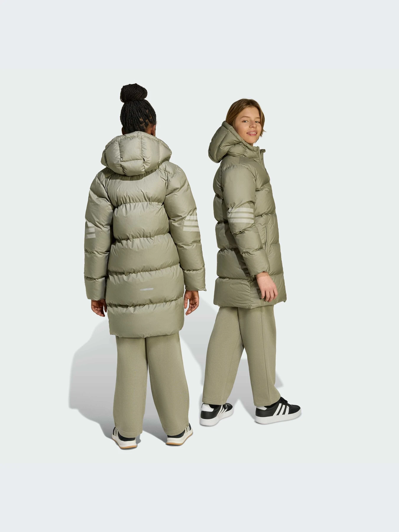Куртки и дубленки Adidas модель JN2585-KZ Куртки и дубленки Adidas модель JN2585-KZ Фото