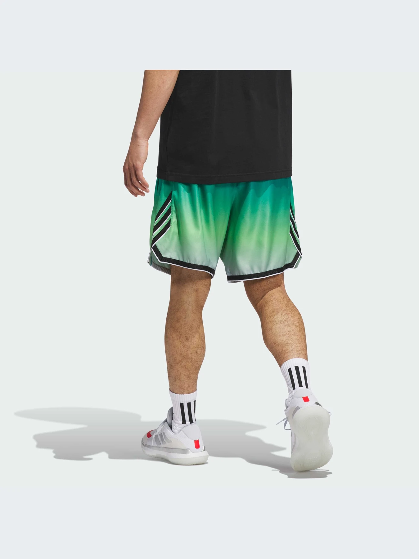 Шорты Adidas модель JV6912-KZ Шорты Adidas модель JV6912-KZ Фото