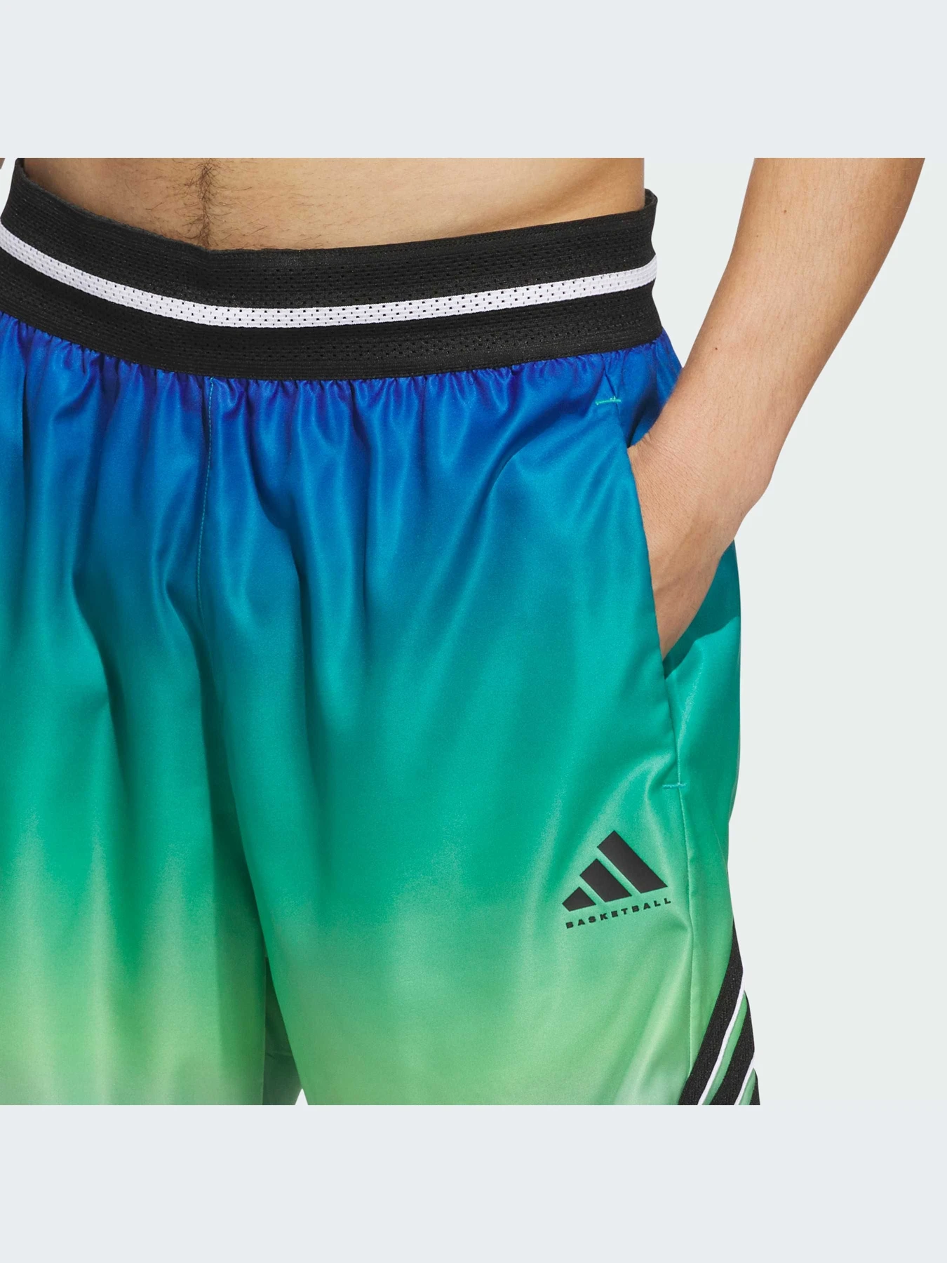 Шорты Adidas модель JV6912-KZ Шорты Adidas модель JV6912-KZ Фото